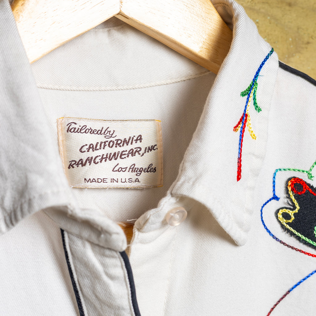 Rare 1950s Vintage California Ranchwear Embroidered Cream Pearl Snap Western Shirt – Size M