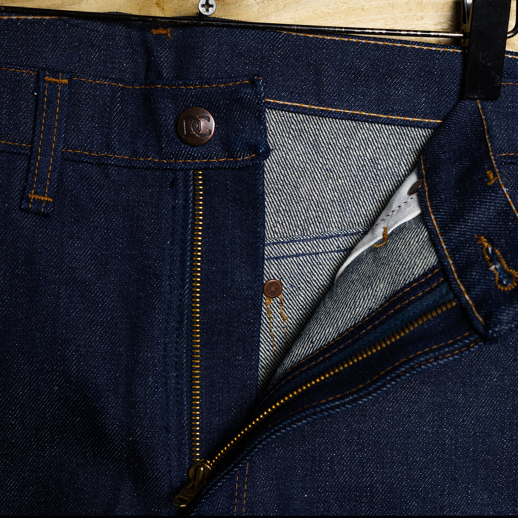 NWT Vintage Dee Cee Straight Leg Dark Wash Denim Jeans – 34 x 30