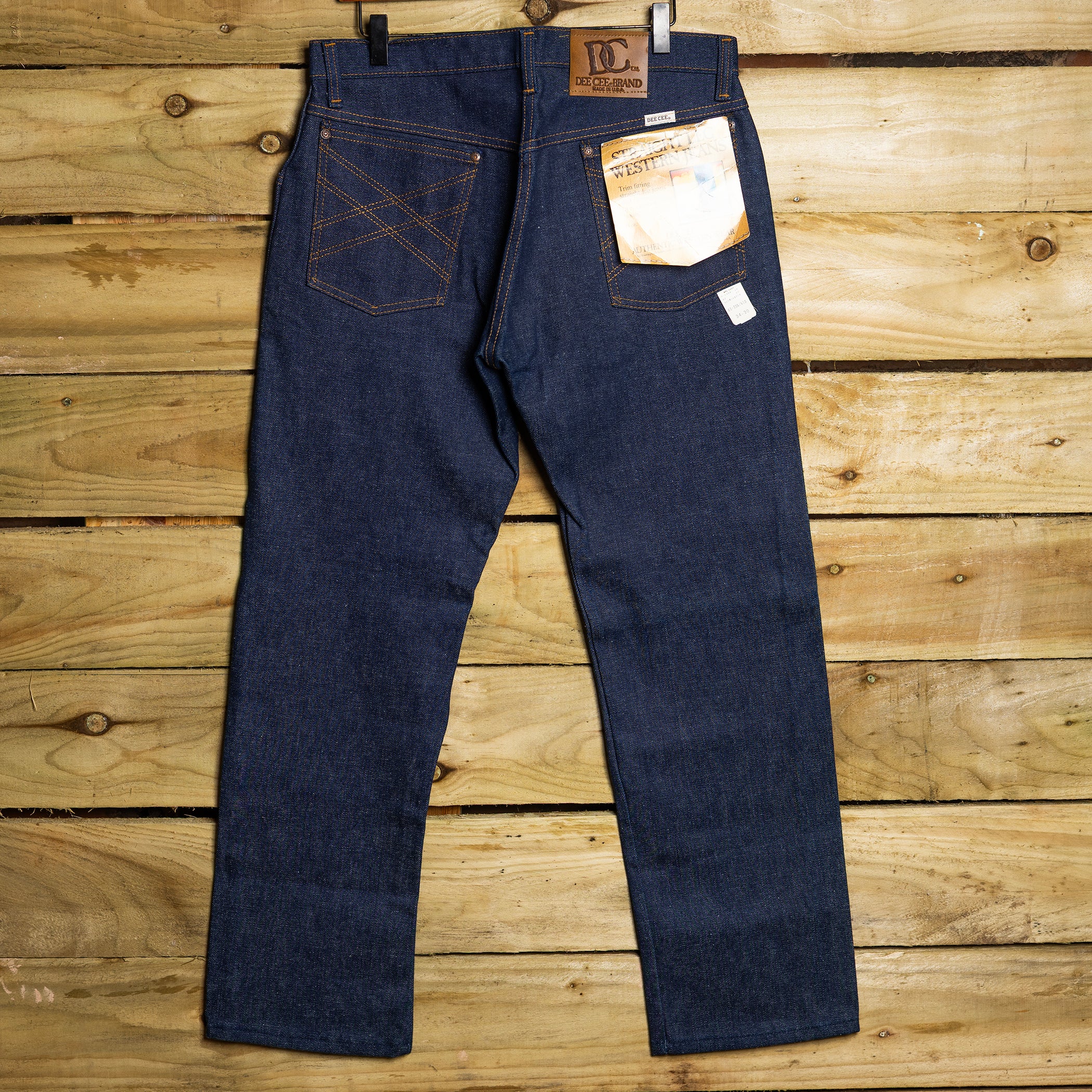 NWT Vintage Dee Cee Straight Leg Dark Wash Denim Jeans – 34 x 30