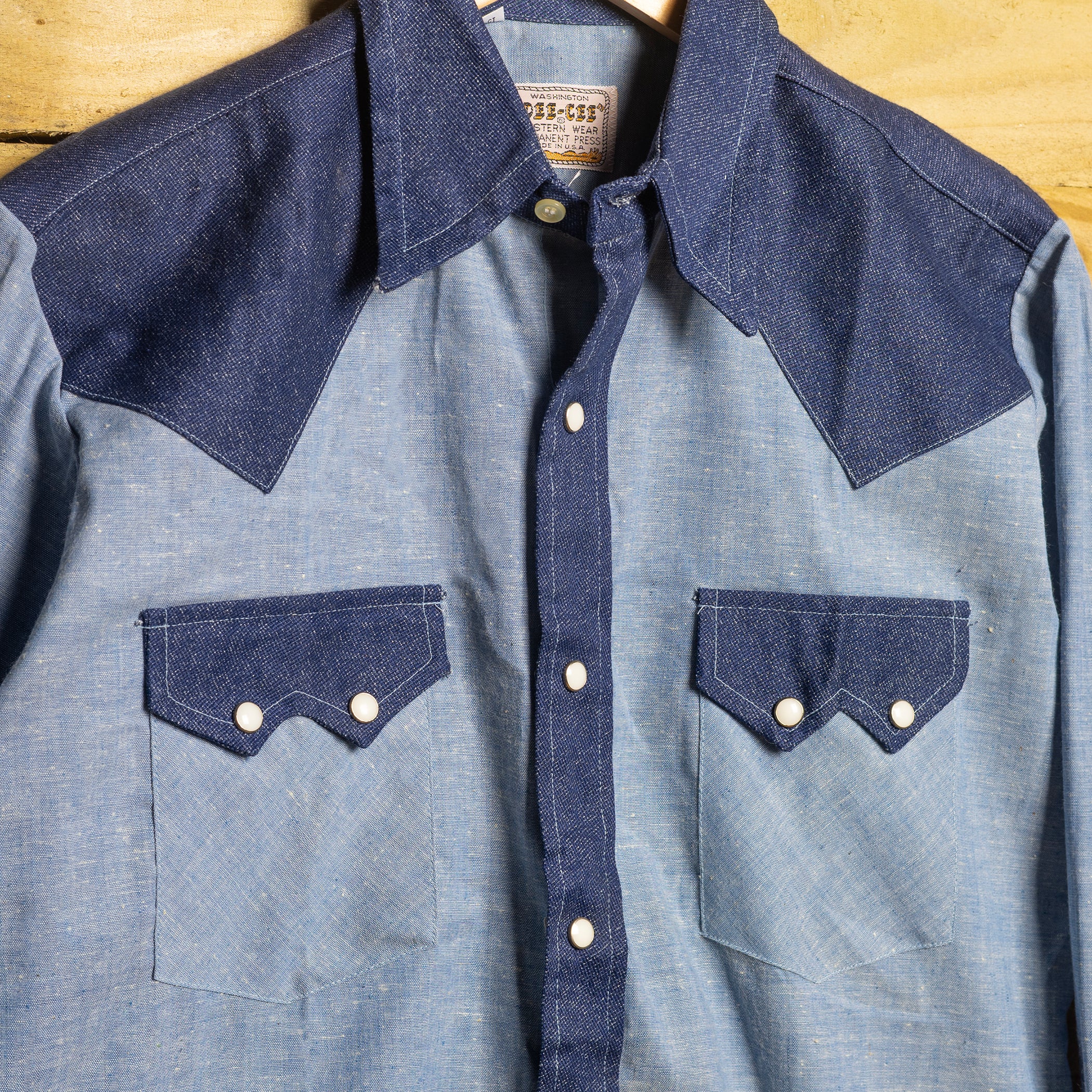 Deadstock Dee-Cee 2-Tone Blue Women's Pearl Snap Western Shirt – Size L