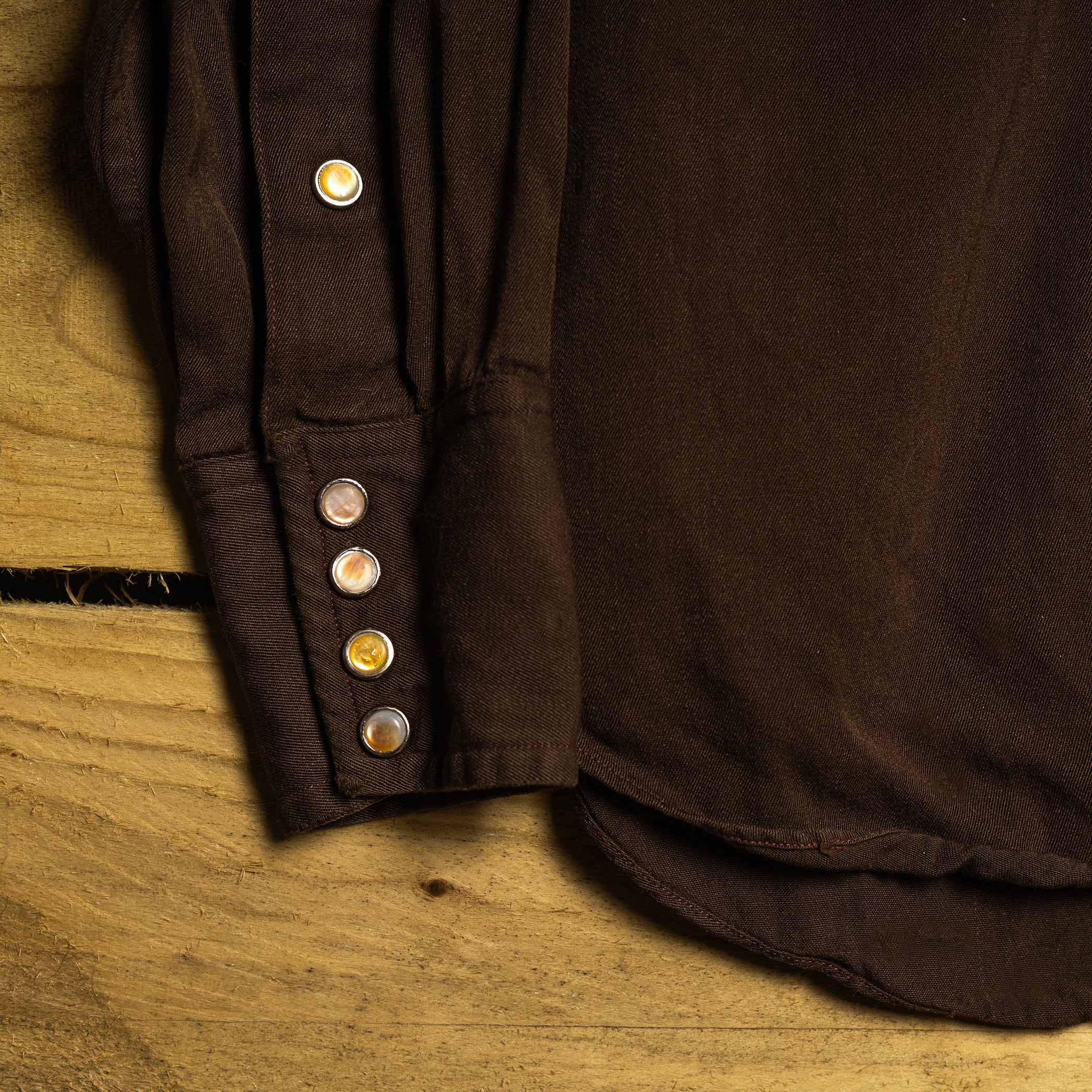 1950s Vintage Geo Wing Two-Tone Brown Western Shirt - Pearl Snaps & Smile Pockets - Size L