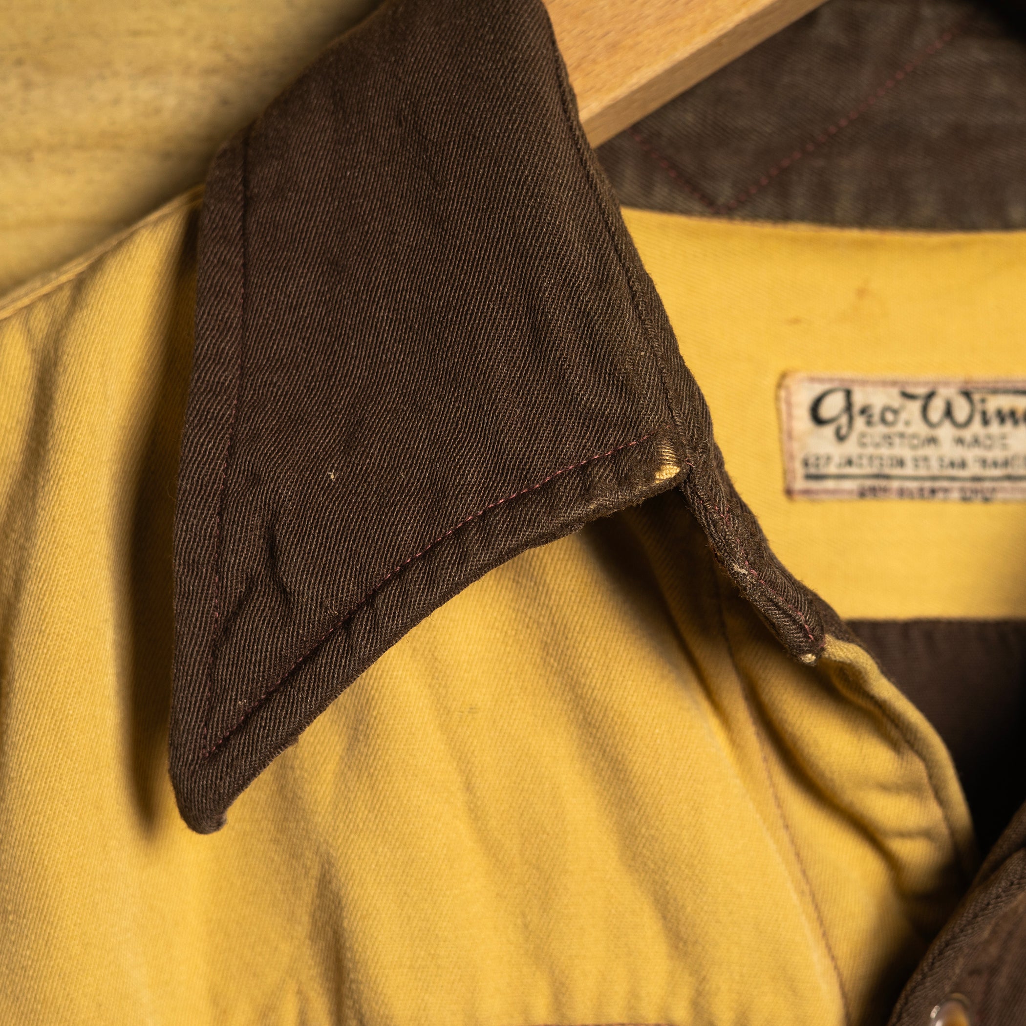 1950s Vintage Geo Wing Two-Tone Brown Western Shirt - Pearl Snaps & Smile Pockets - Size L