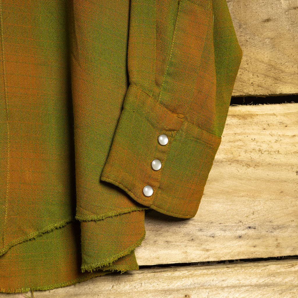 Vintage Green & Brown Longtail Western Shirt — Pearl Snaps, Sawtooth Pockets | L