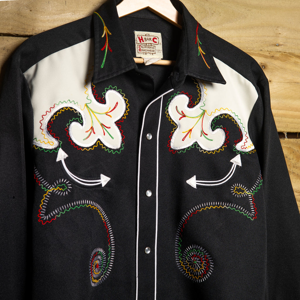 H Bar C California Ranchwear Black Floral Embroidered Arrowhead Cowboy Shirt – M