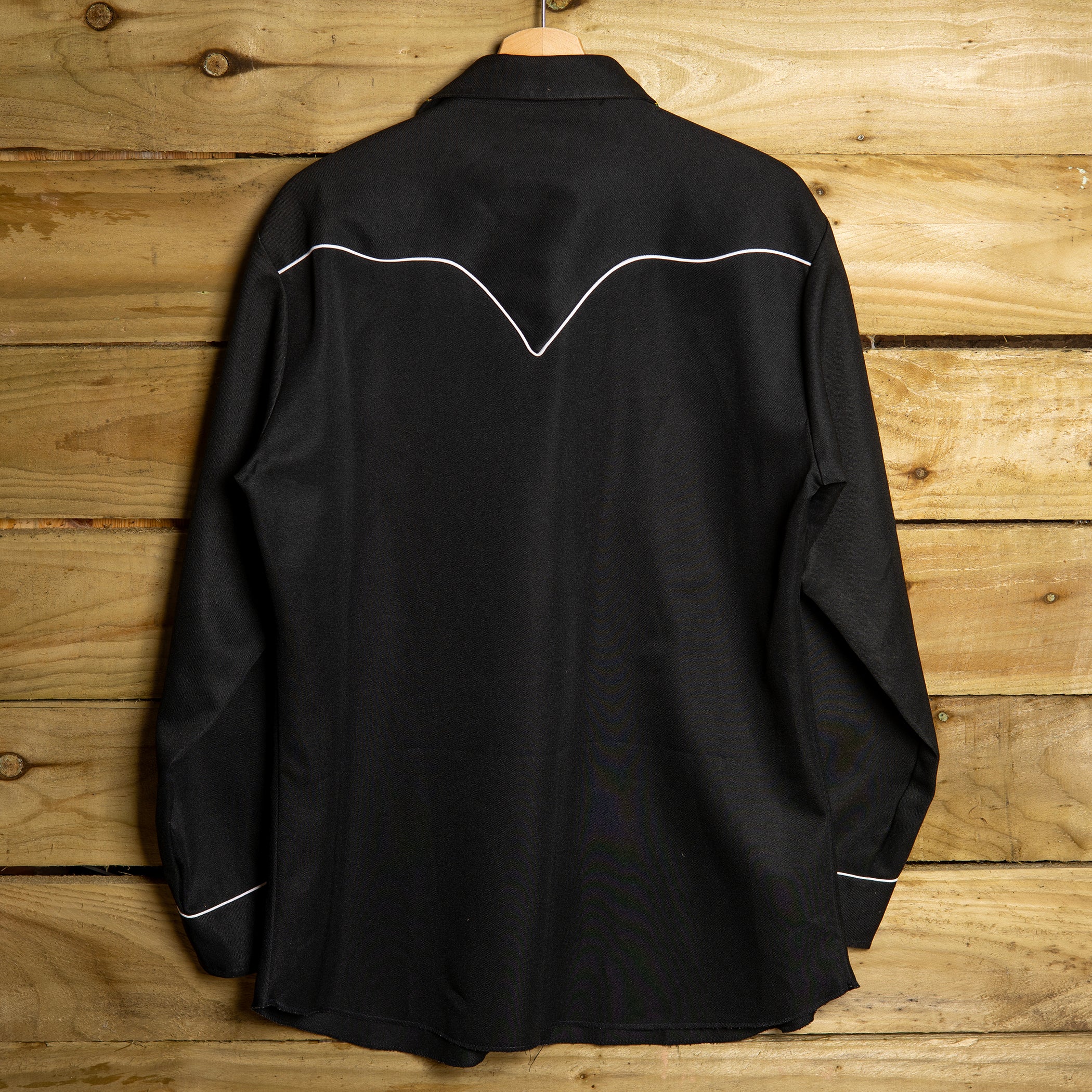 H Bar C California Ranchwear Black Floral Embroidered Arrowhead Cowboy Shirt – M