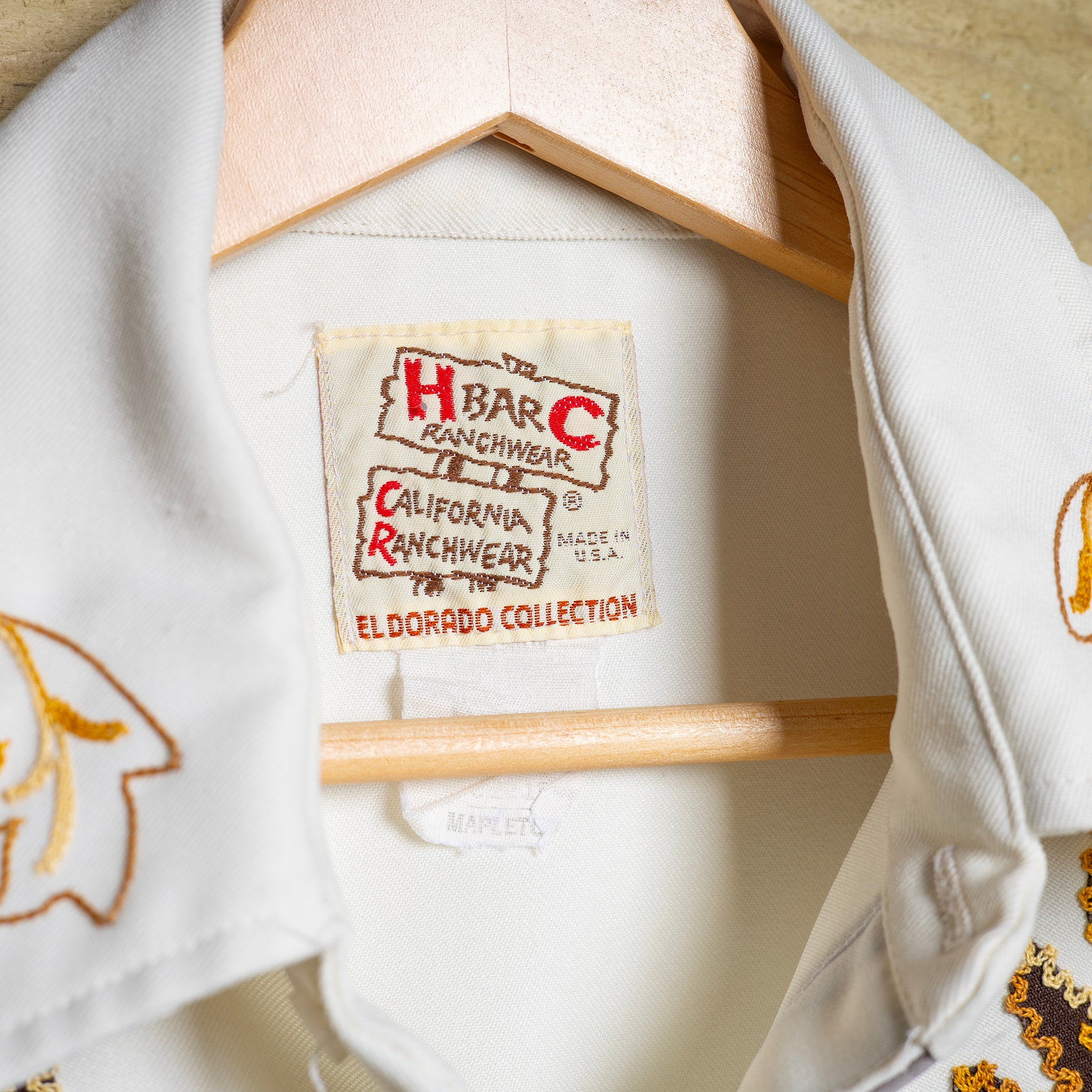 H Bar C California Ranchwear Cream Floral Embroidered Cowboy Shirt – M