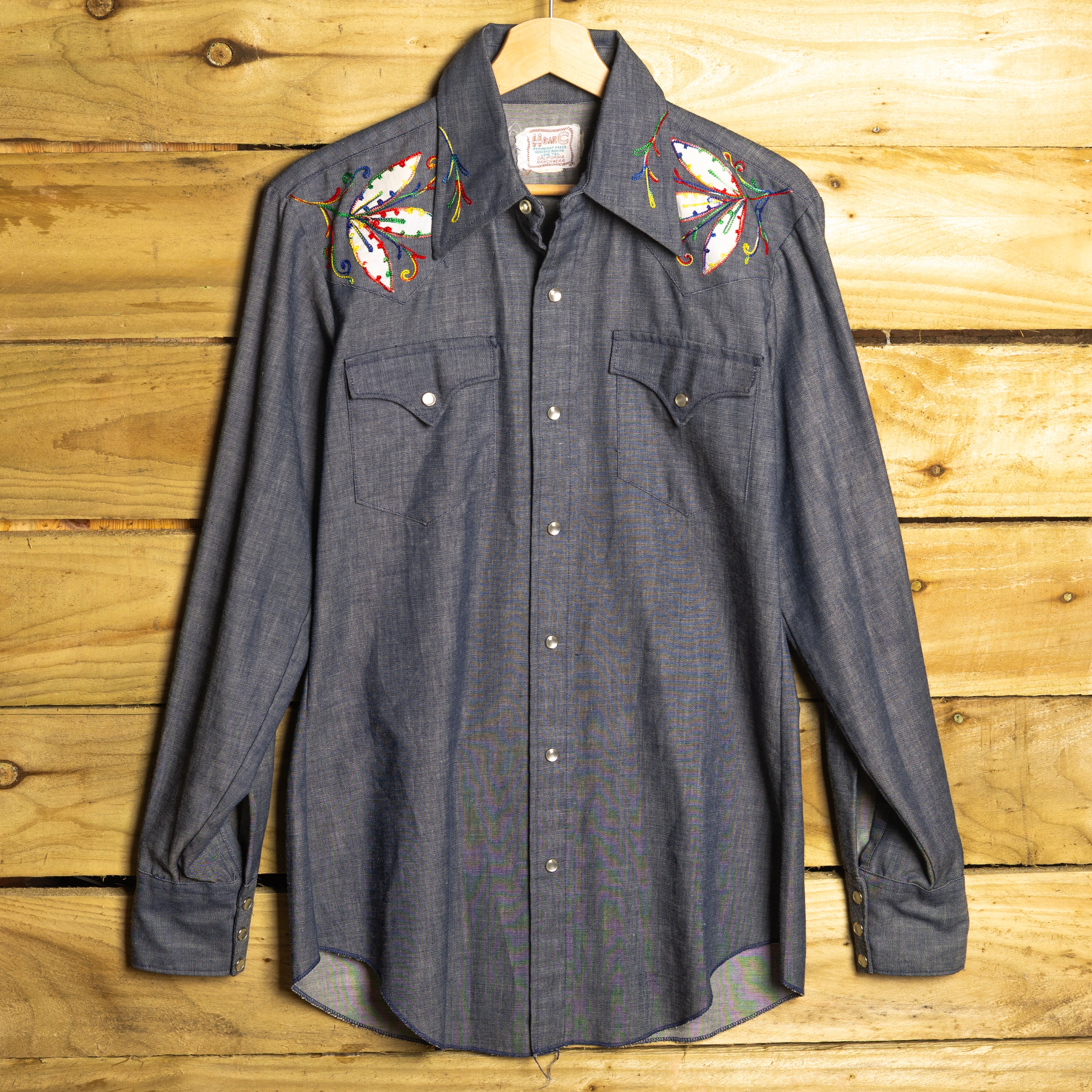 H Bar C California Ranchwear Vintage 1970s Floral Embroidered Long Tail Western Shirt – Pearl Snaps – L