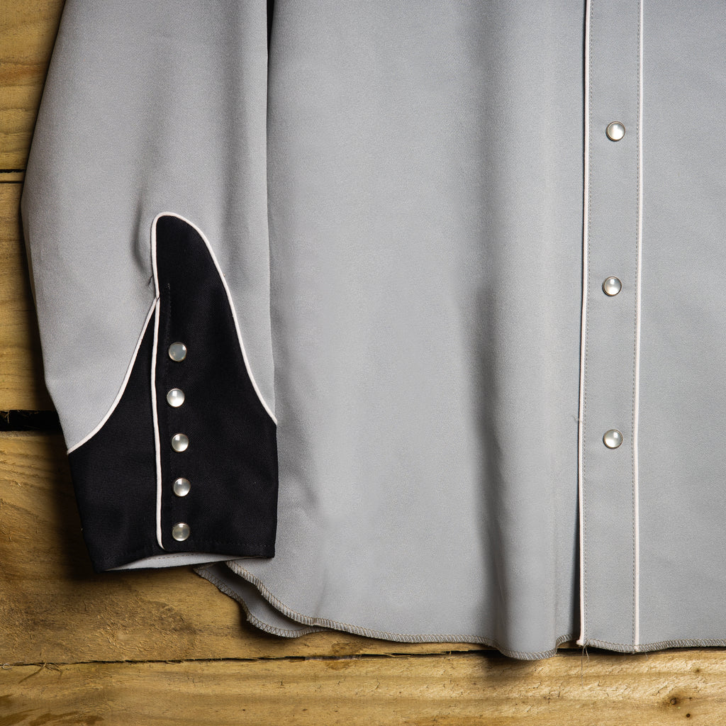 1970s H Bar C California Ranchwear Grey Embroidered Longtail Western Shirt, Size L