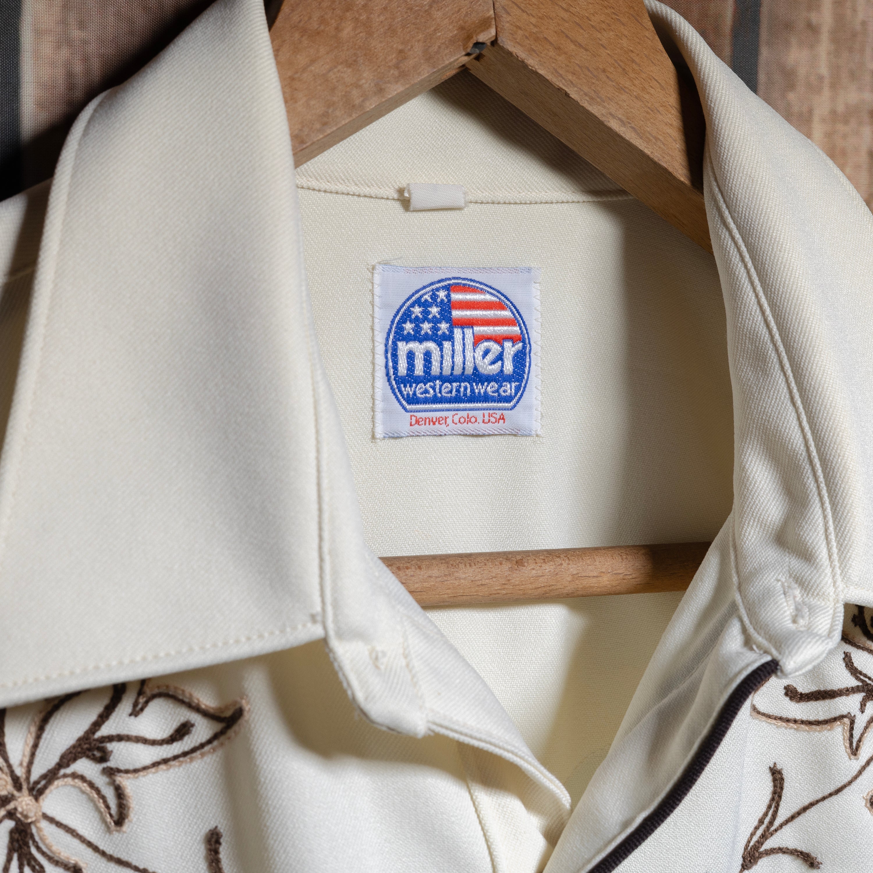 Vintage 1970s Miller Western Wear Cream Embroidered Western Shirt L