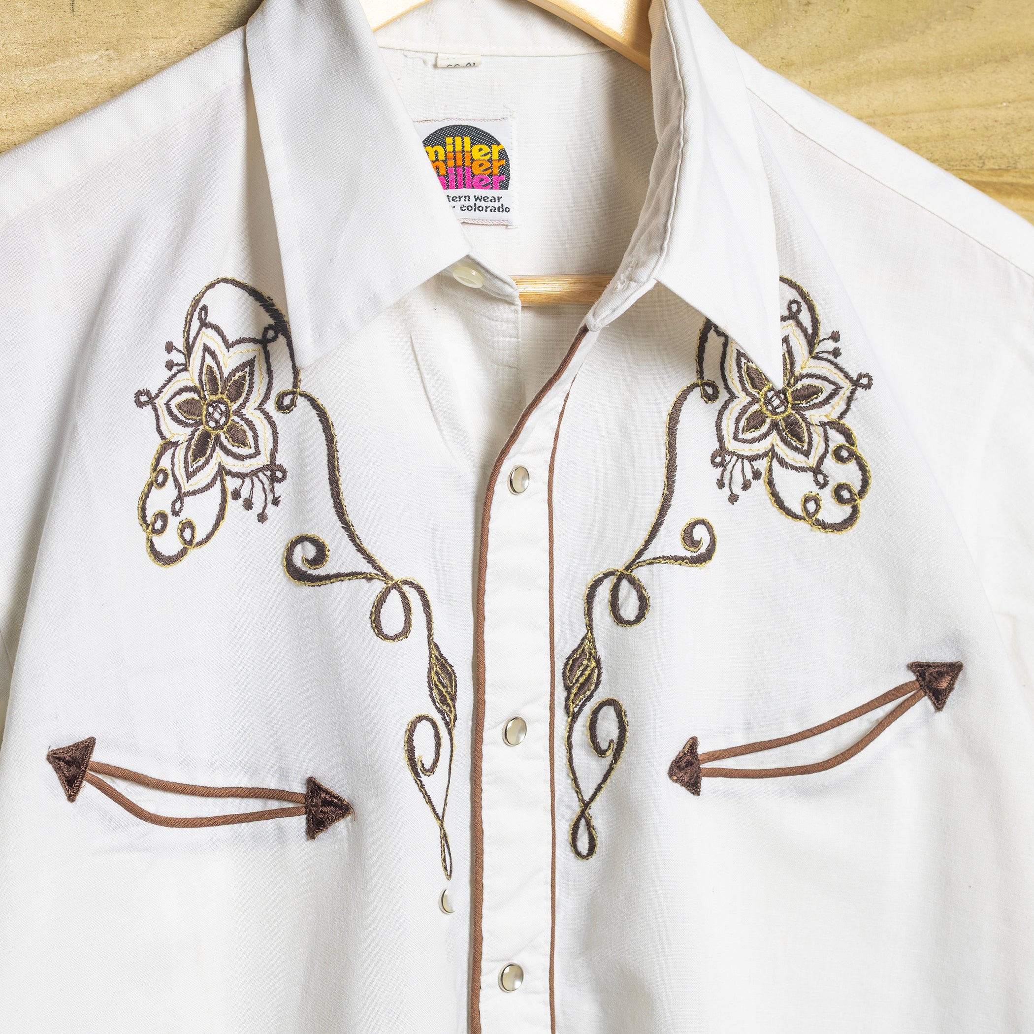1970s Vintage Miller Western Wear Floral Embroidered Pearl Snap Western Shirt – Size L