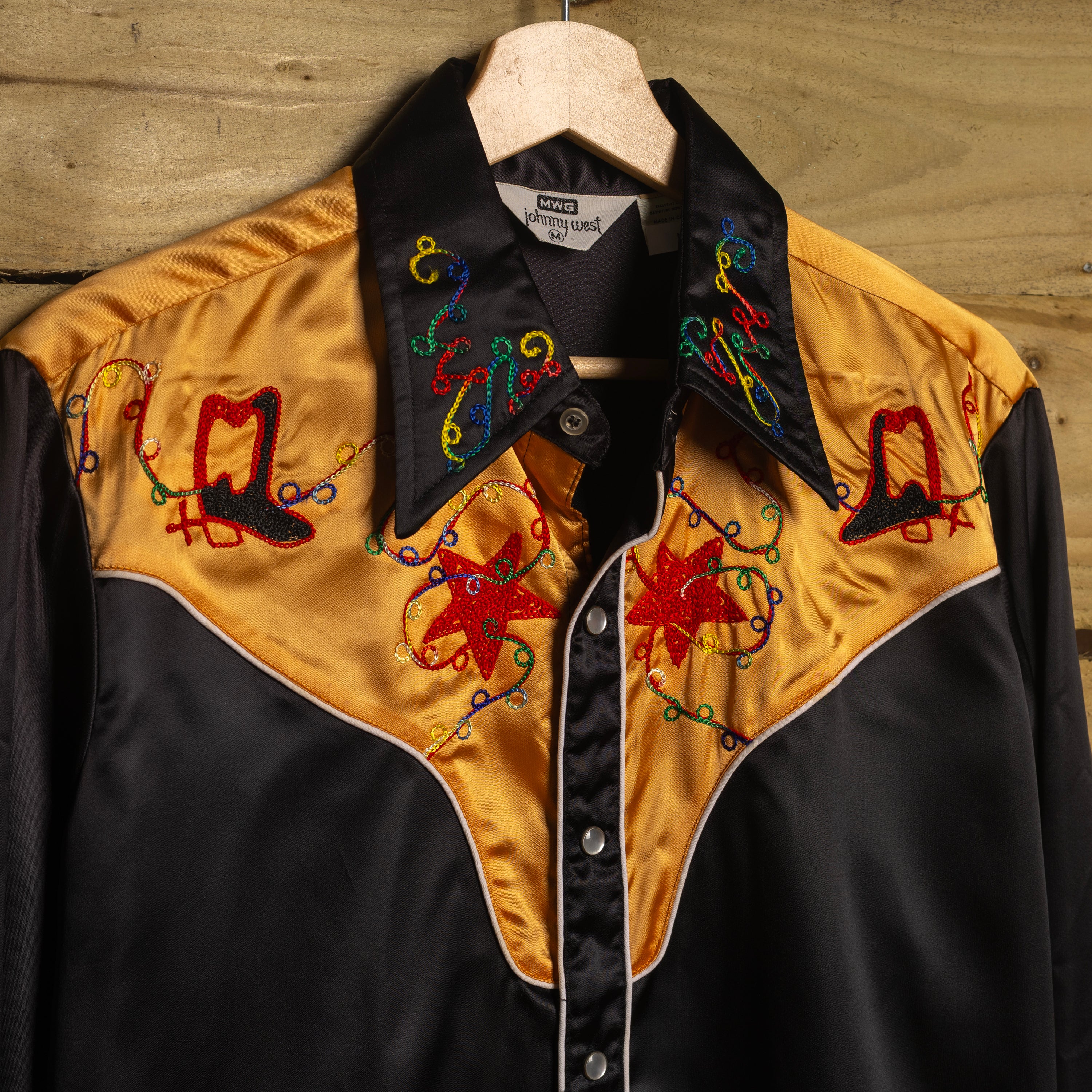 MWG Johnny West Vintage 1970s Chain Stitch Black & Gold Western Shirt | Pearl Snaps | Slim Fit | Men's M