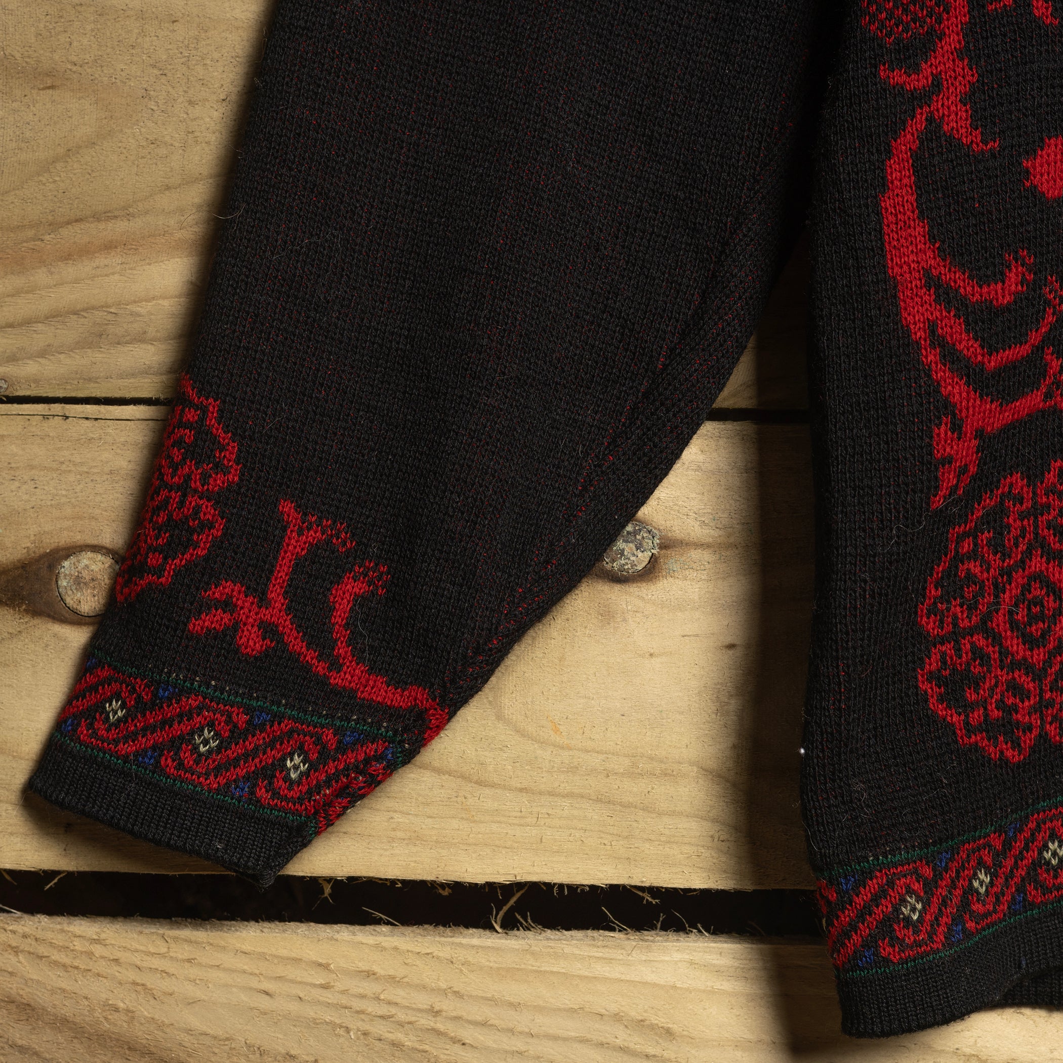 Vintage Pendleton Wool Cardigan Red Black Knit – Size L | Rodeo