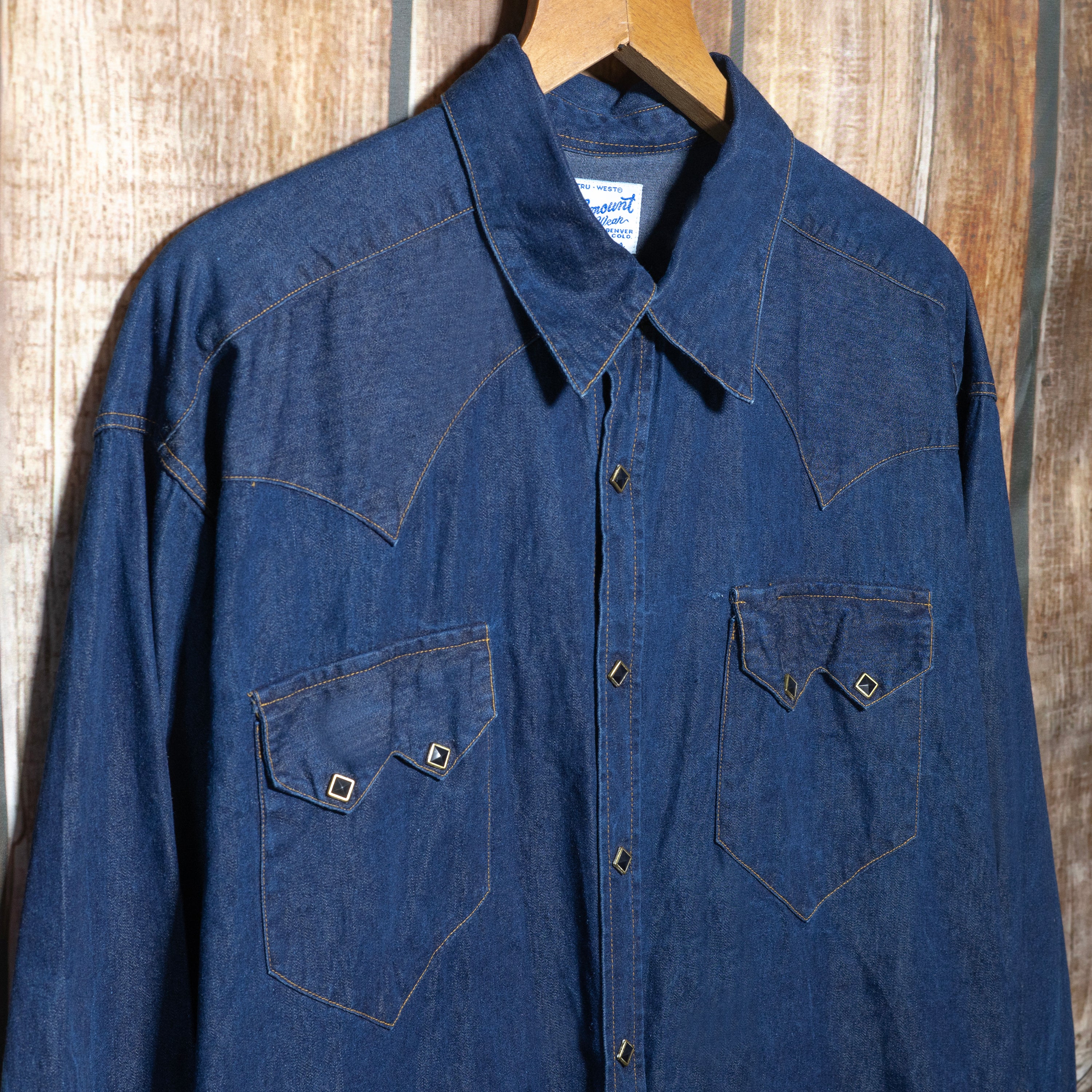 Vintage Rockmount Ranch wear Blue Denim Shirt XL