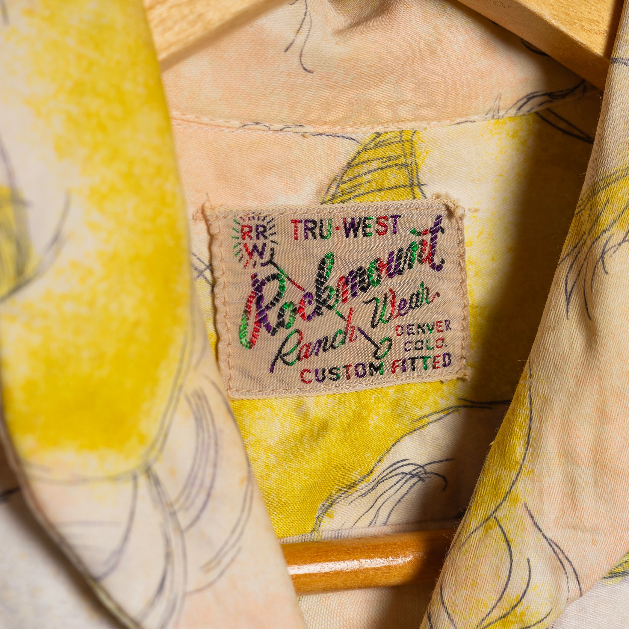 50s Vinatge Rockmount Ranch Wear Womans Horse Print Western Shirt S