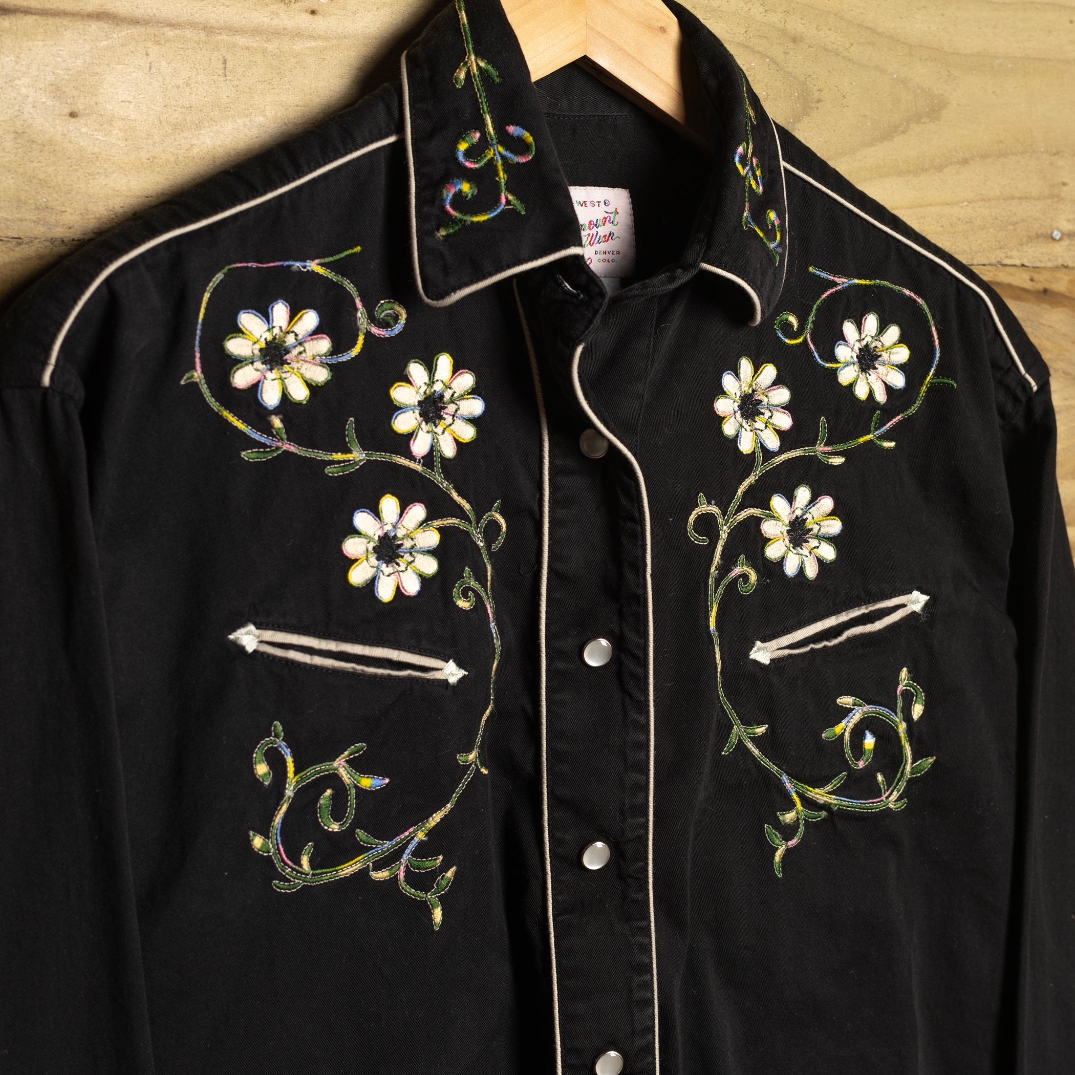 Vintage Rockmount Ranchwear Emboidered Black Womens Western Shirt M