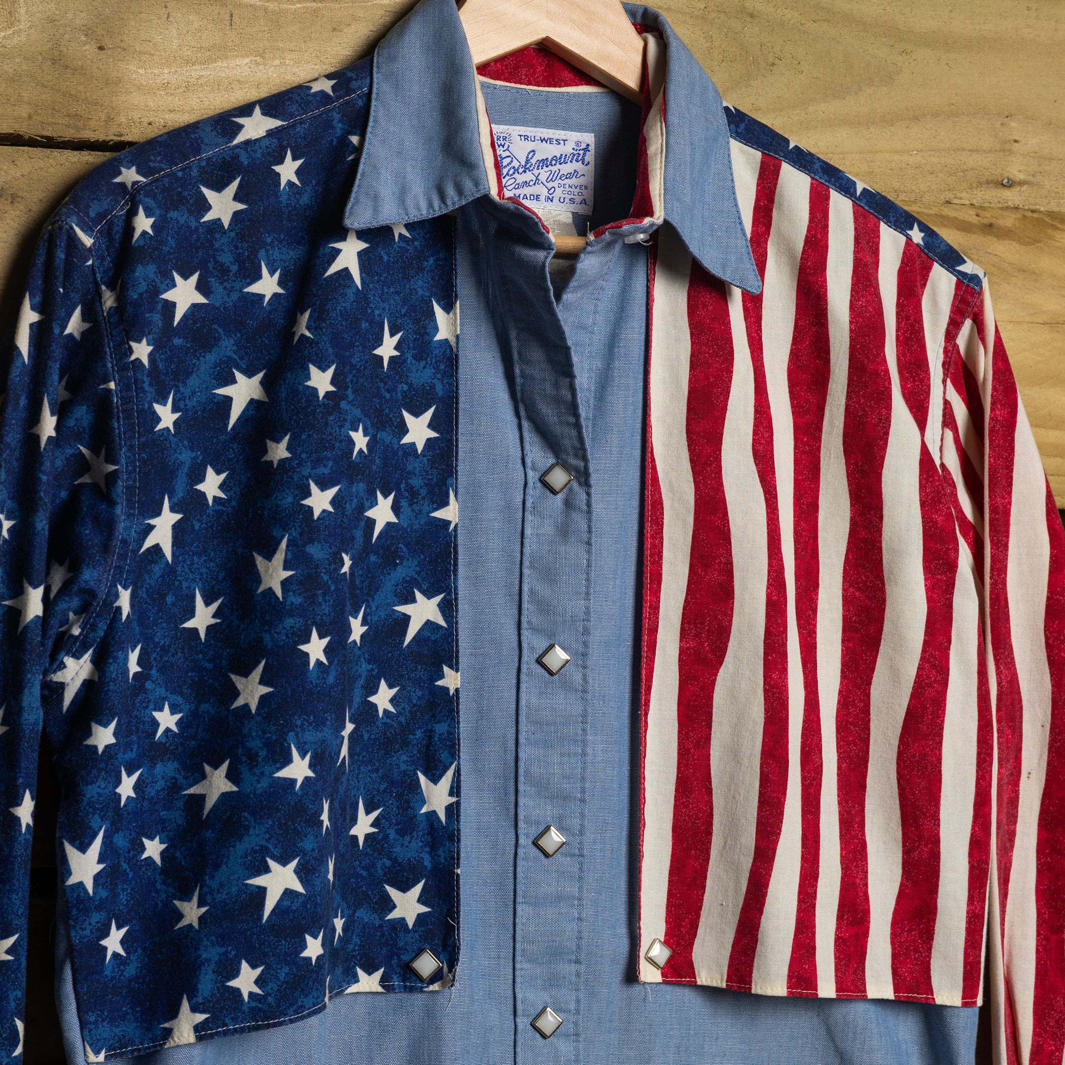 Rockmount Ranch Wear Star Spangled Banner Women's Cowgirl Shirt with Pearl Snaps — L