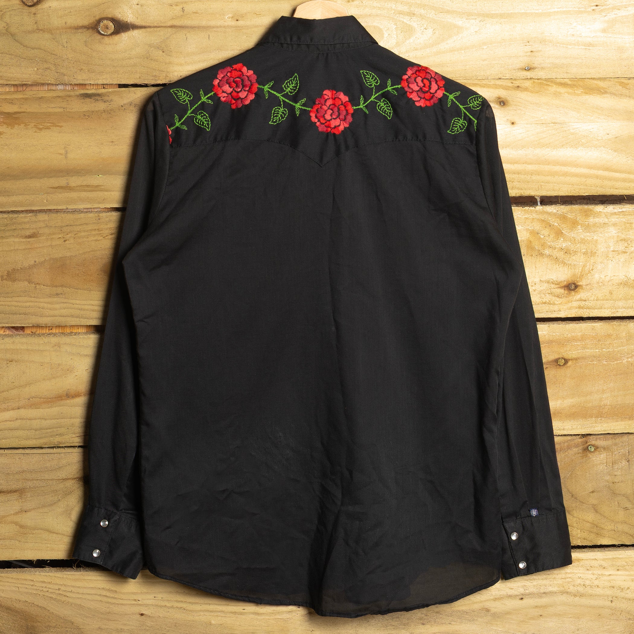 Vintage Rockmount Ranch Wear Black Embroidered Red Roses Cowboy Shirt – Pearl Snaps, M