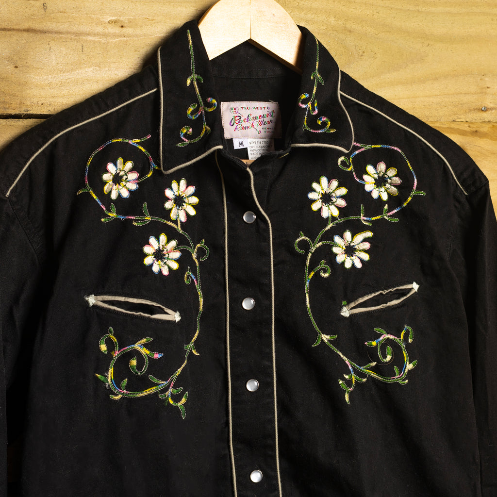 Rockmount Ranch Wear Vintage Black Floral Embroidered Pearl Snap Cowgirl Shirt — Size M