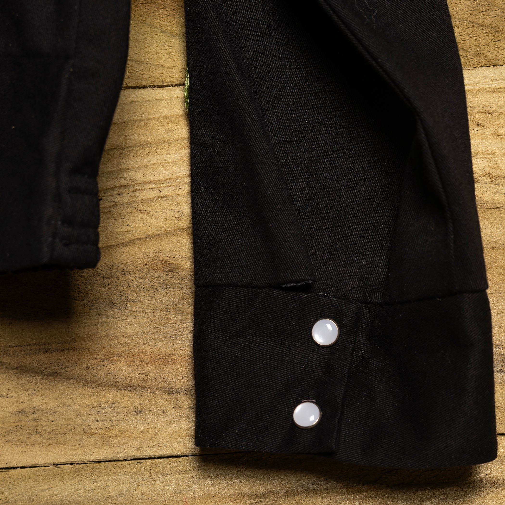 Rockmount Ranch Wear Rose Embroidered Black Bolero Jacket M