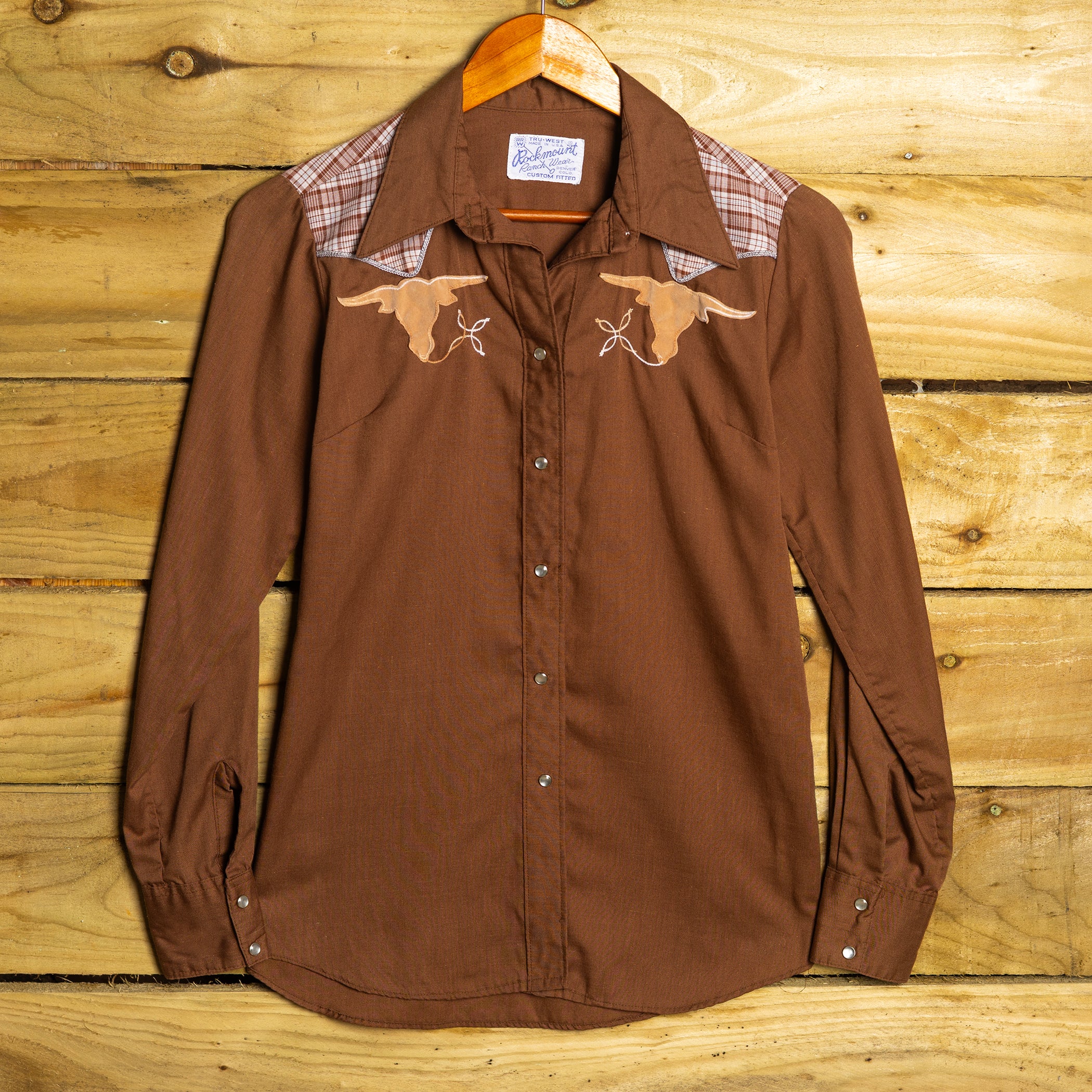 Vintage 1970s Rockmount Ranchwear Brown Cowboy Shirt with Embroidered Bull - Size Medium