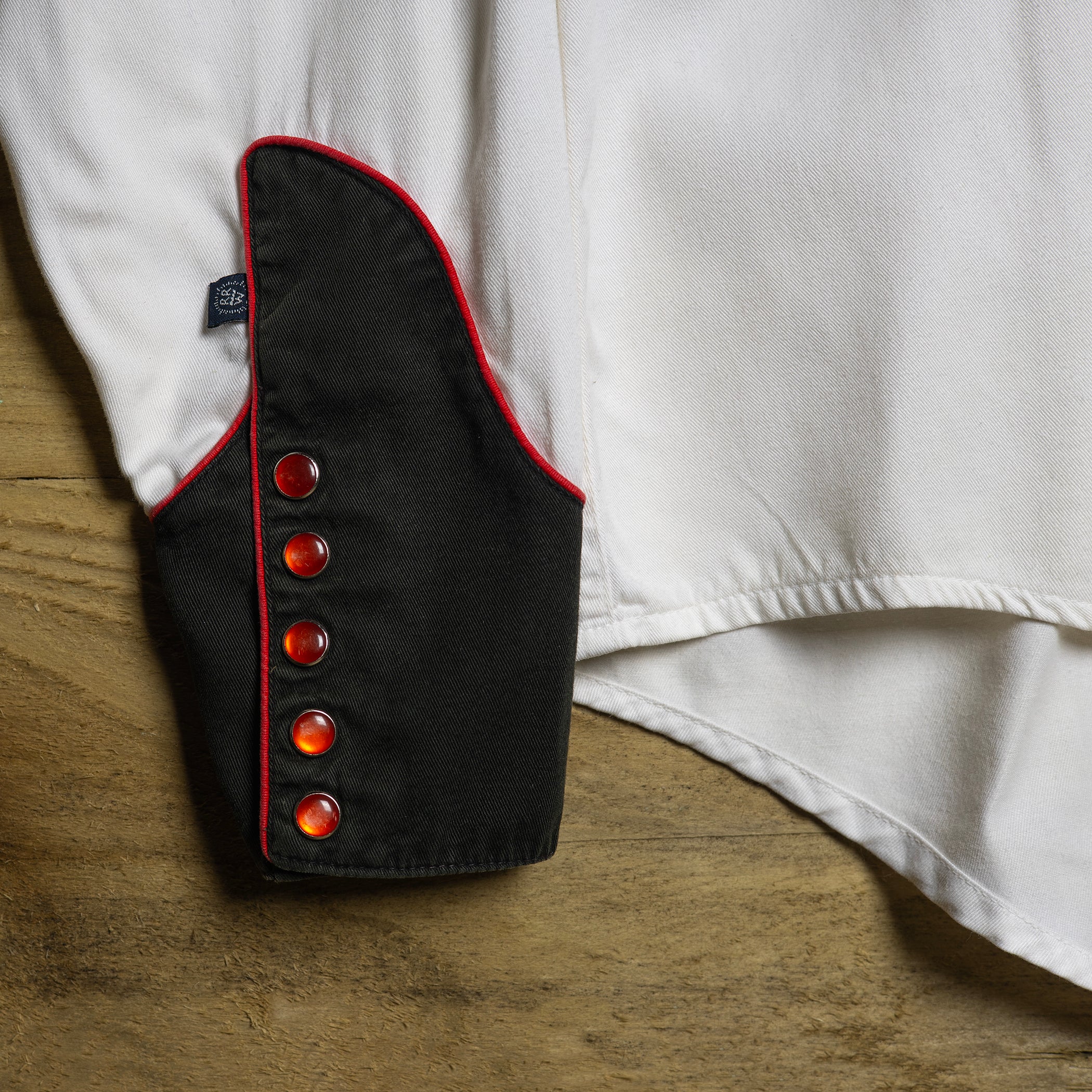 Vintage Rockmount Ranchwear Embroidered Cream and Black Rhinestone Western Shirt M