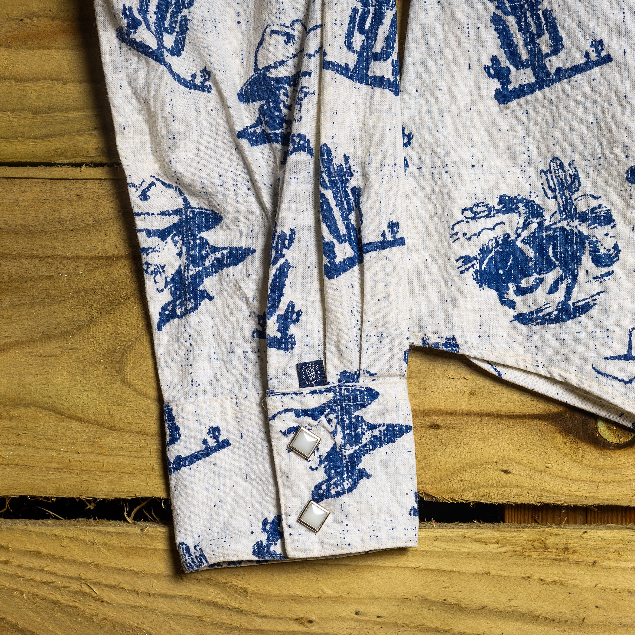 Vintage Rockmount Ranchwear Cowboy & Cactus Print Shirt with Pearl Snaps - Women's 10