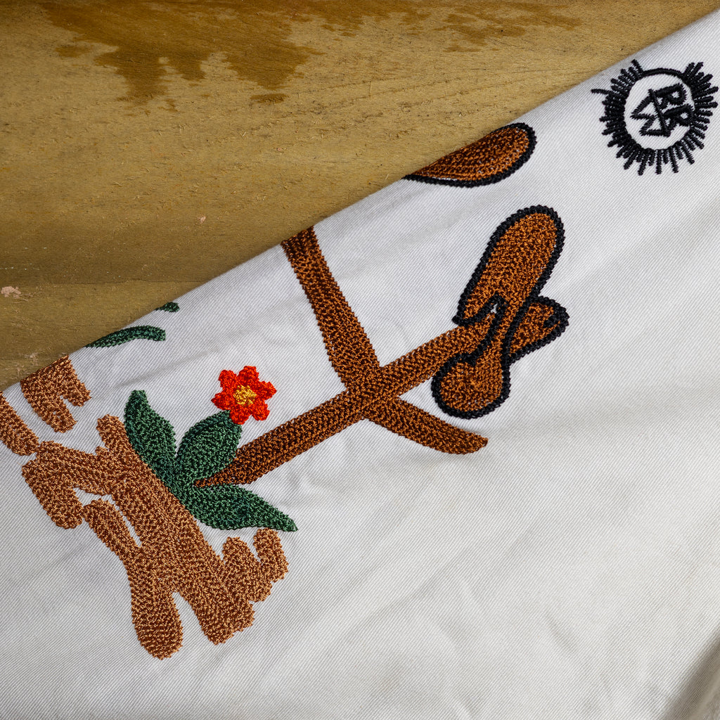 Rockmount Ranch Wear Embroidered Cream Womans Shirt L