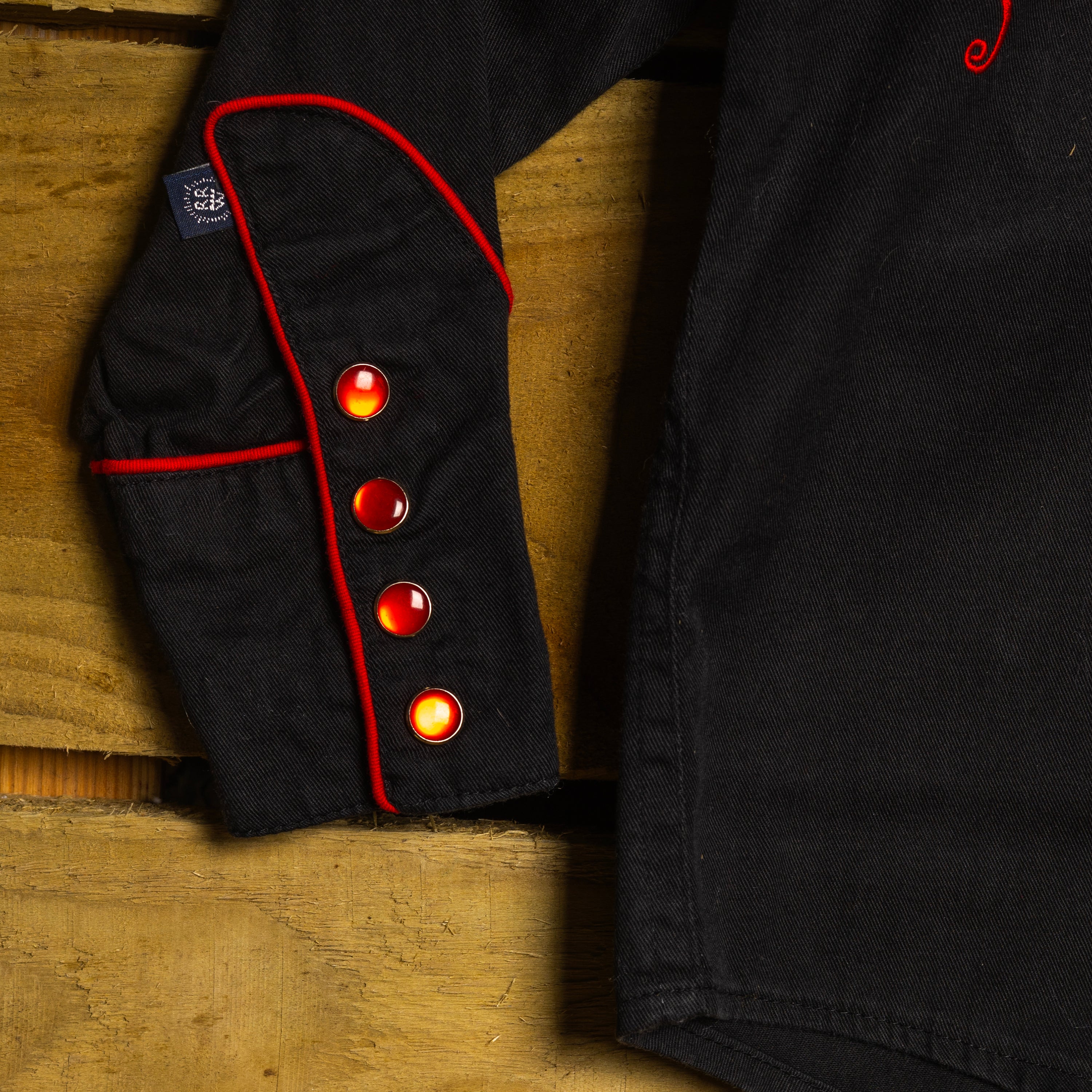 Rockmount Ranch Wear Kids Vintage Black & Red Embroidered Skull Pearl Snap Western Shirt — Size S