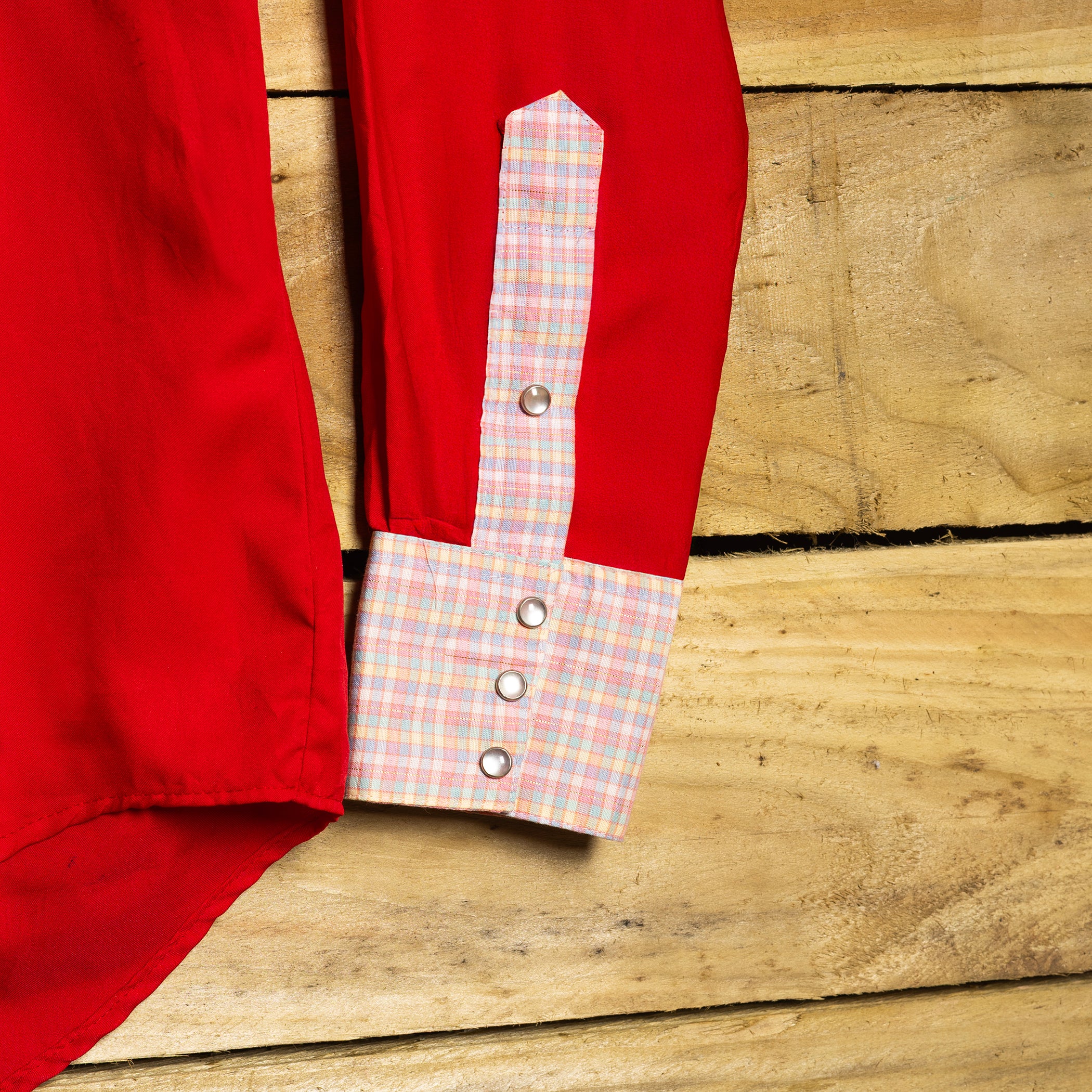 Vintage Rockmount Ranch Wear Red Western Shirt with Pearl Snaps & Gold Fleck Yoke — M