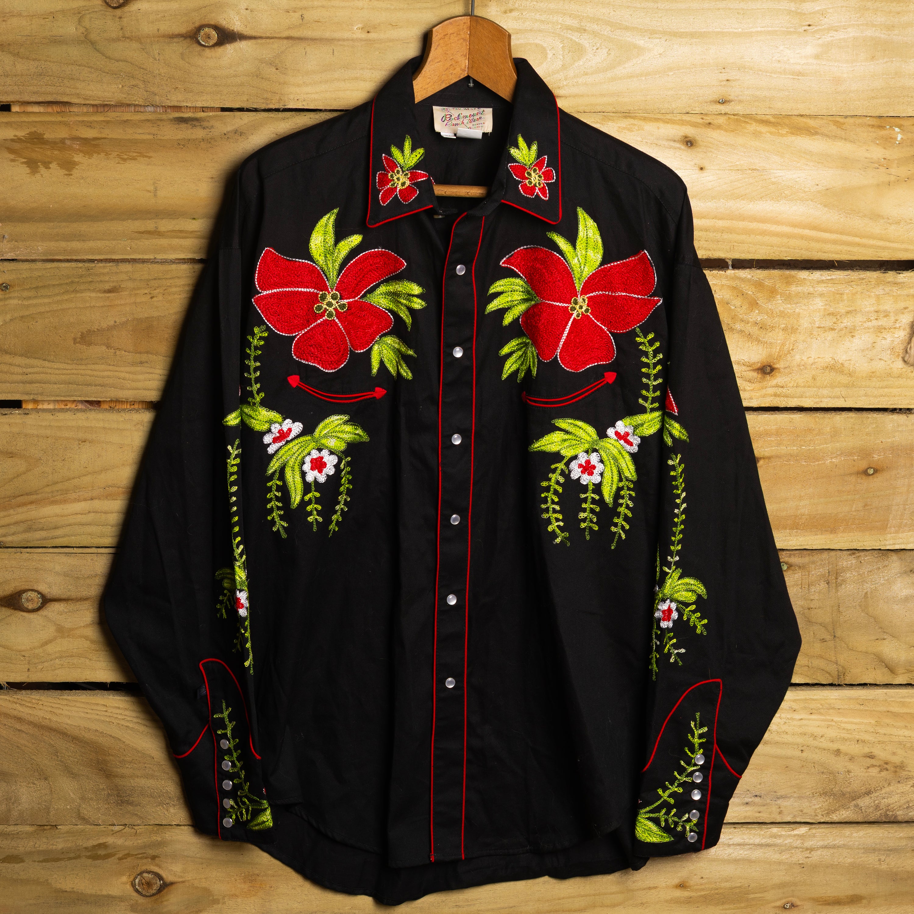 Rockmount Ranch Wear Vintage Black Rose Floral Embroidered Pearl Snap Western Shirt — Size XL
