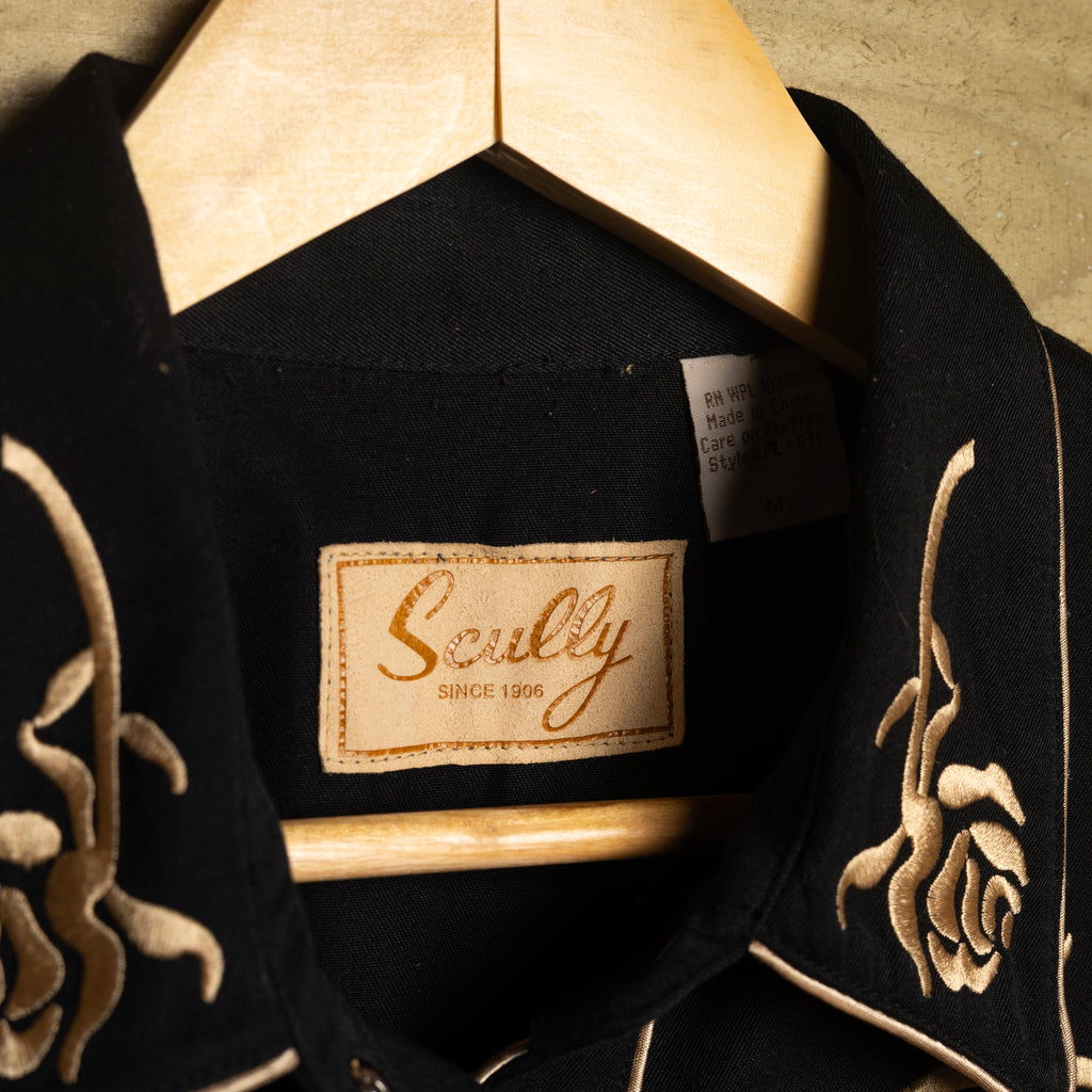 Scully Western Wear Vintage Black & Rose Gold Embroidered Pearl Snap Cowgirl Shirt — Size M
