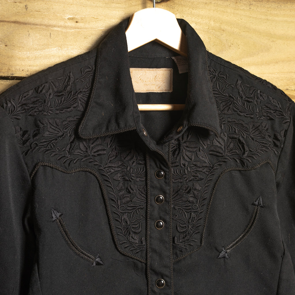 Scully Vintage Black Floral Embroidered Women's Western Shirt – Pearl Snaps – M (12–14)