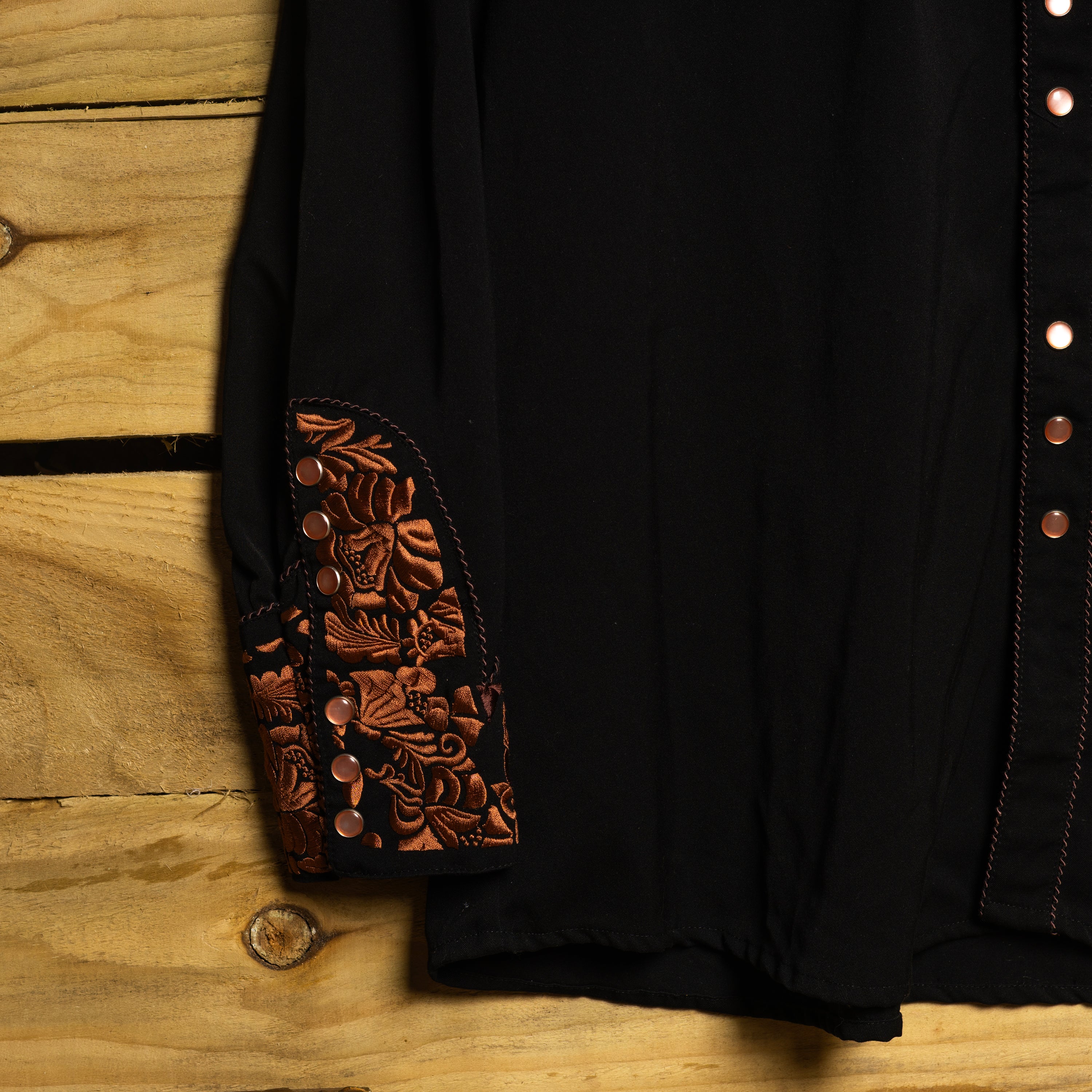 Scully Western Wear Vintage Black & Gold Embroidered Pearl Snap Western Shirt — Size XXL