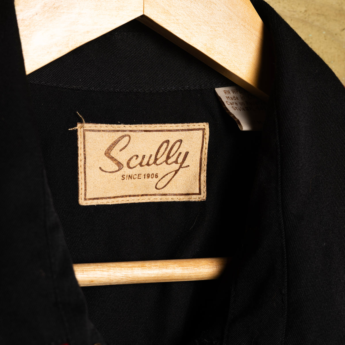 Scully Black Floral Embroidered Western Shirt Women's M 12–14