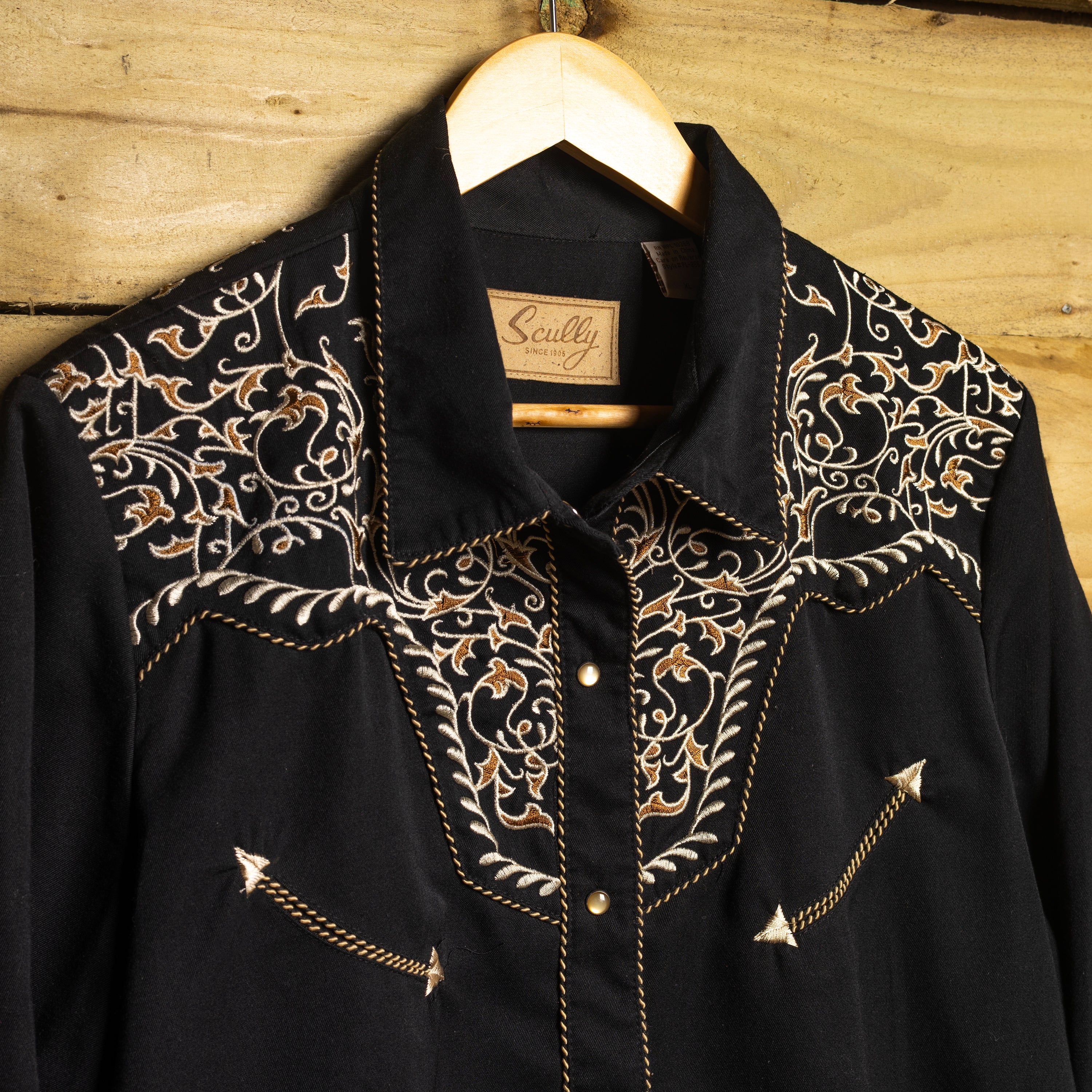 Scully Western Wear Vintage Black & Gold Embroidered Pearl Snap Cowgirl Shirt — Size XL