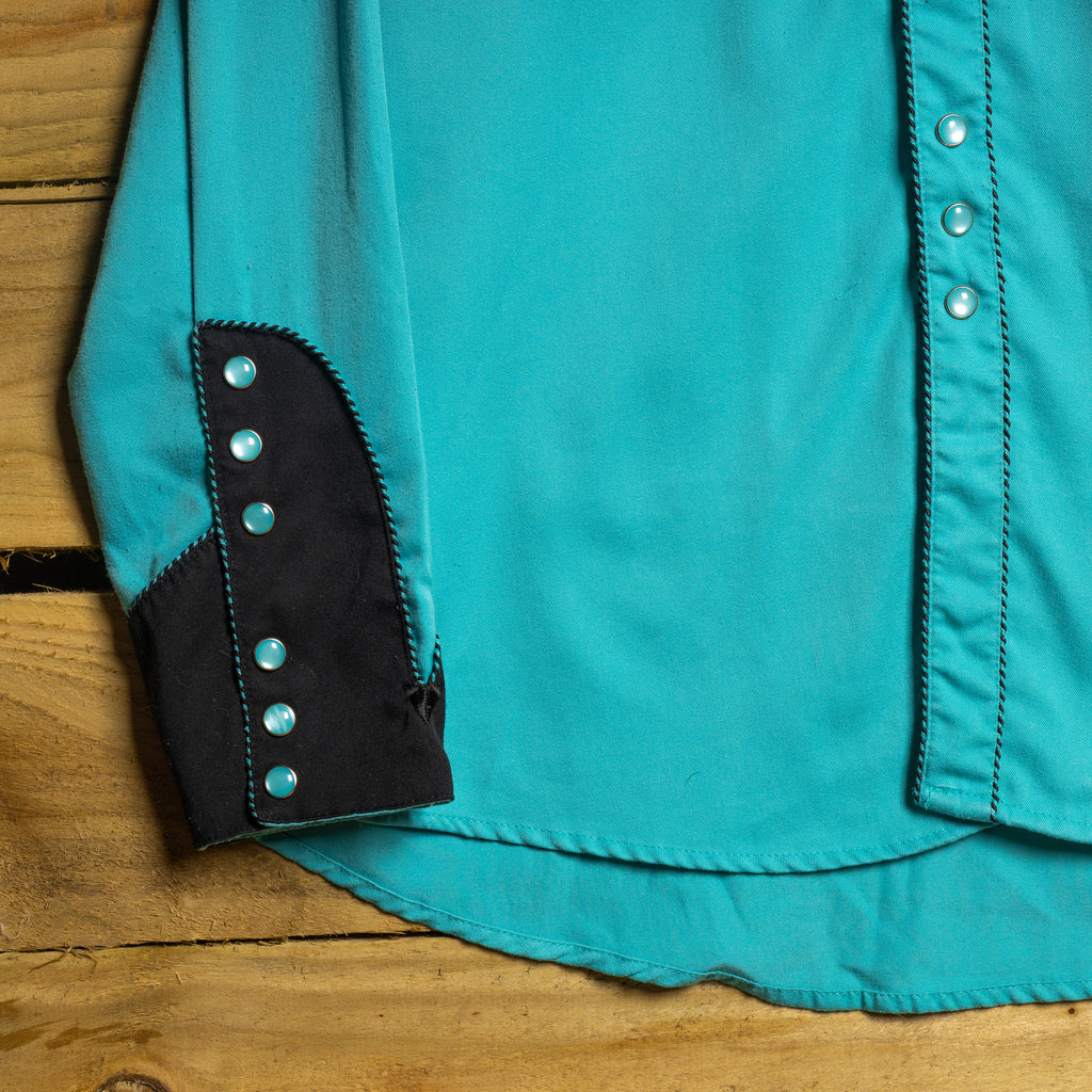 Scully Vintage Black & Blue Floral Embroidered Western Shirt – Pearl Snaps – Smile Pockets – M