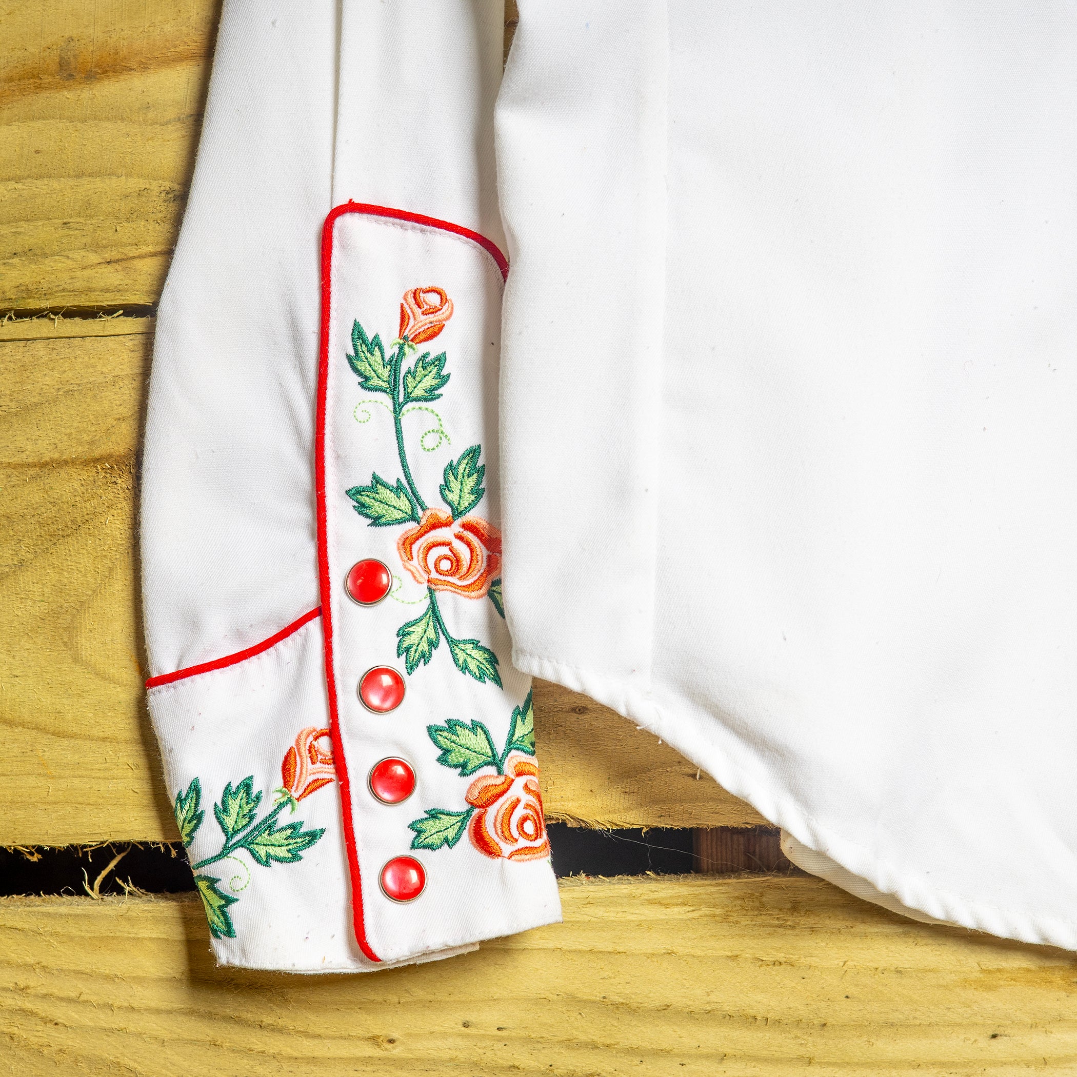 Scully Western Wear Rose Embroidered Cowgirl Shirt – Red & White | M (12–14)