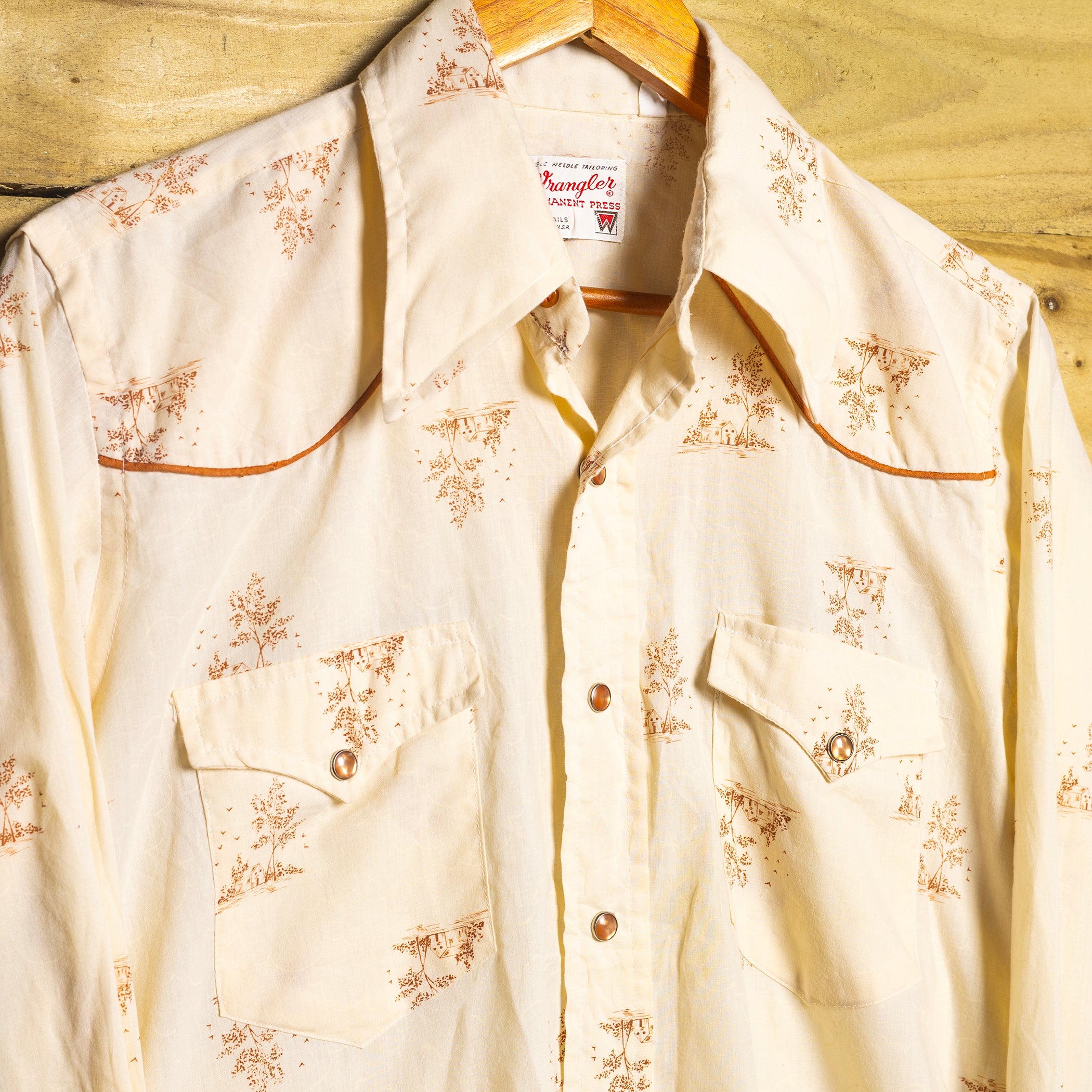 Wrangler Vintage Cream Pearl Snap Western Shirt – Long Tail | M-L