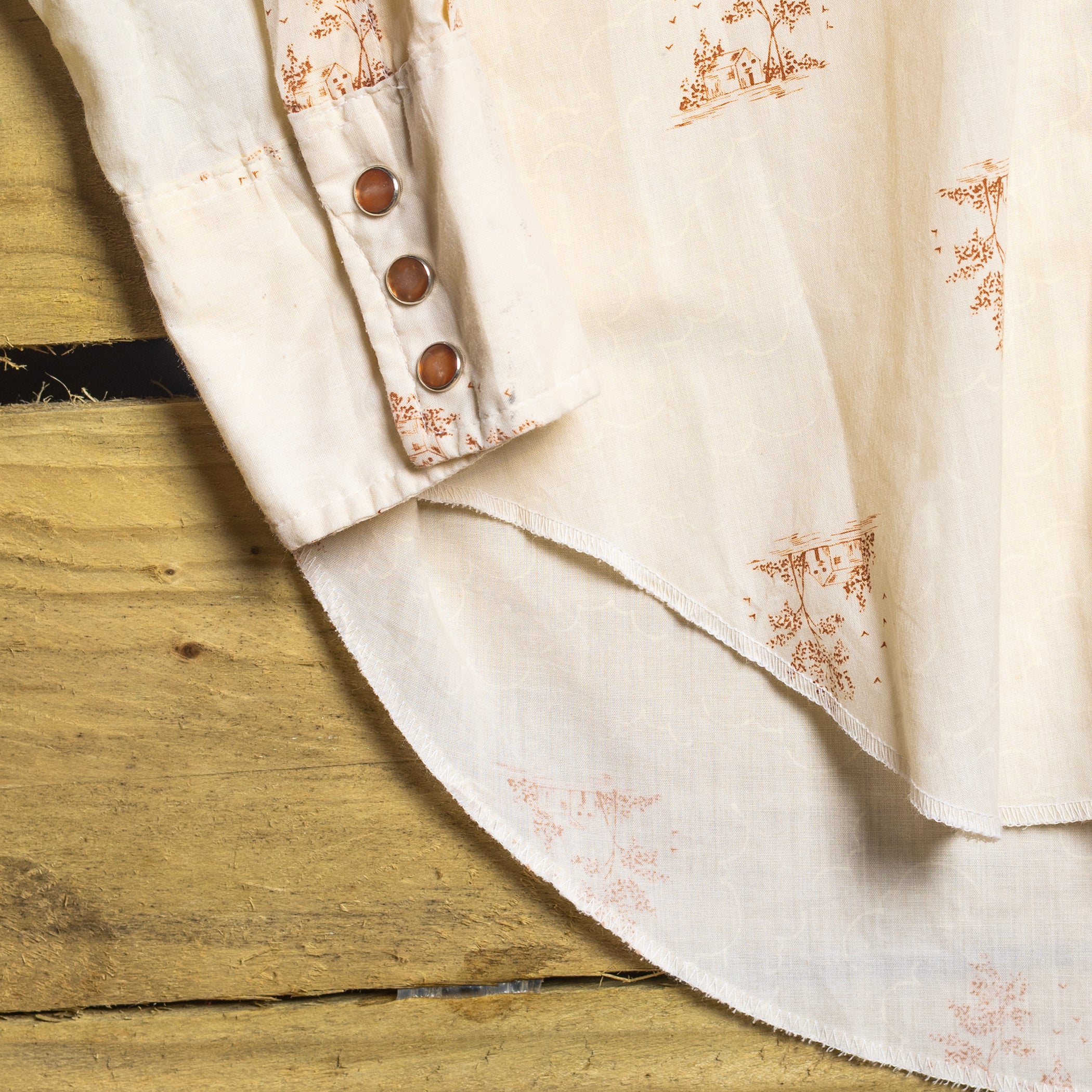 Wrangler Vintage Cream Pearl Snap Western Shirt – Long Tail | M-L