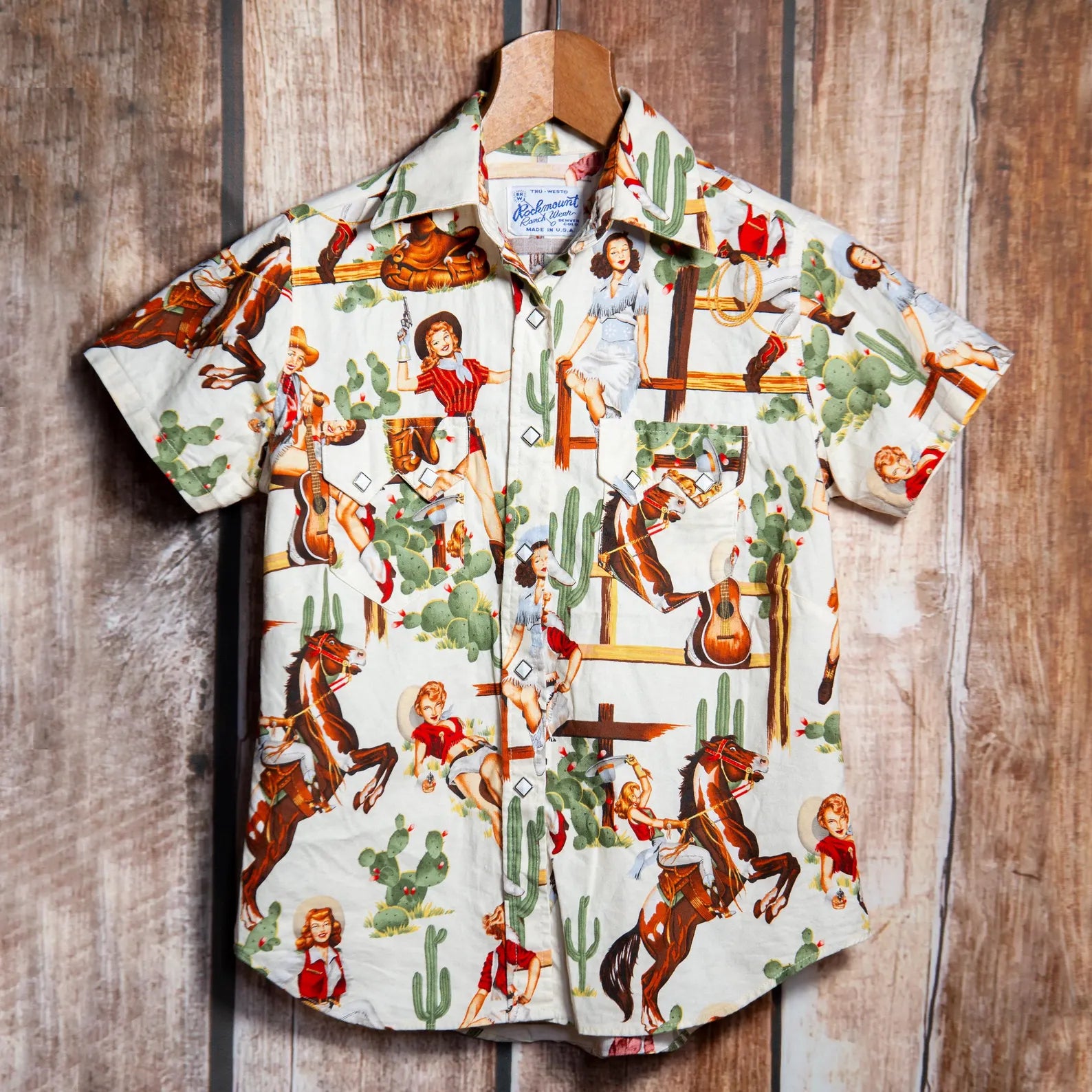Rockmount Ranch Wear Cowgirl Print Shirt S / 8