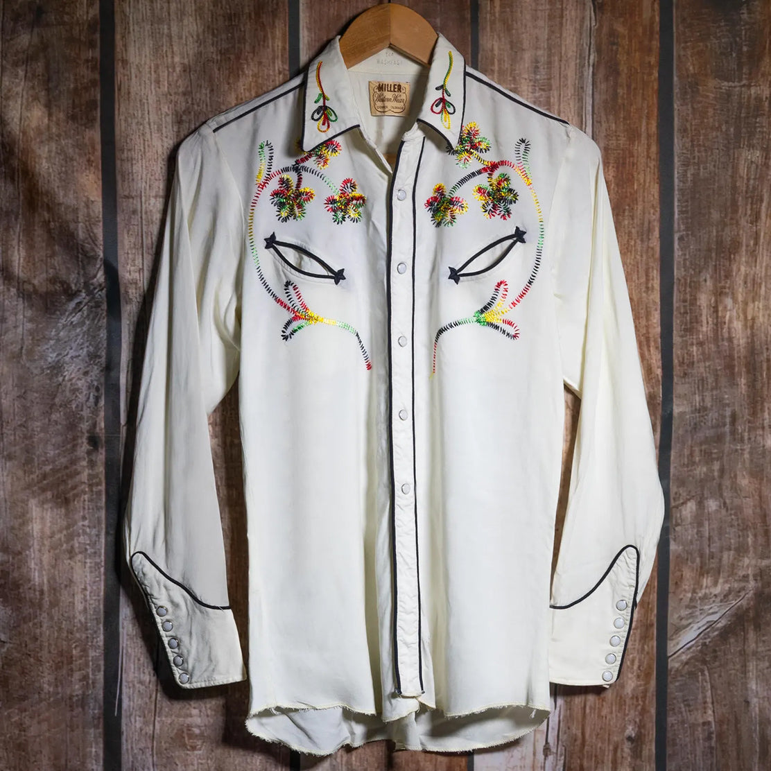 Vintage 1950s Miller Western Wear Embroidered Cream Rayon Western Shirt